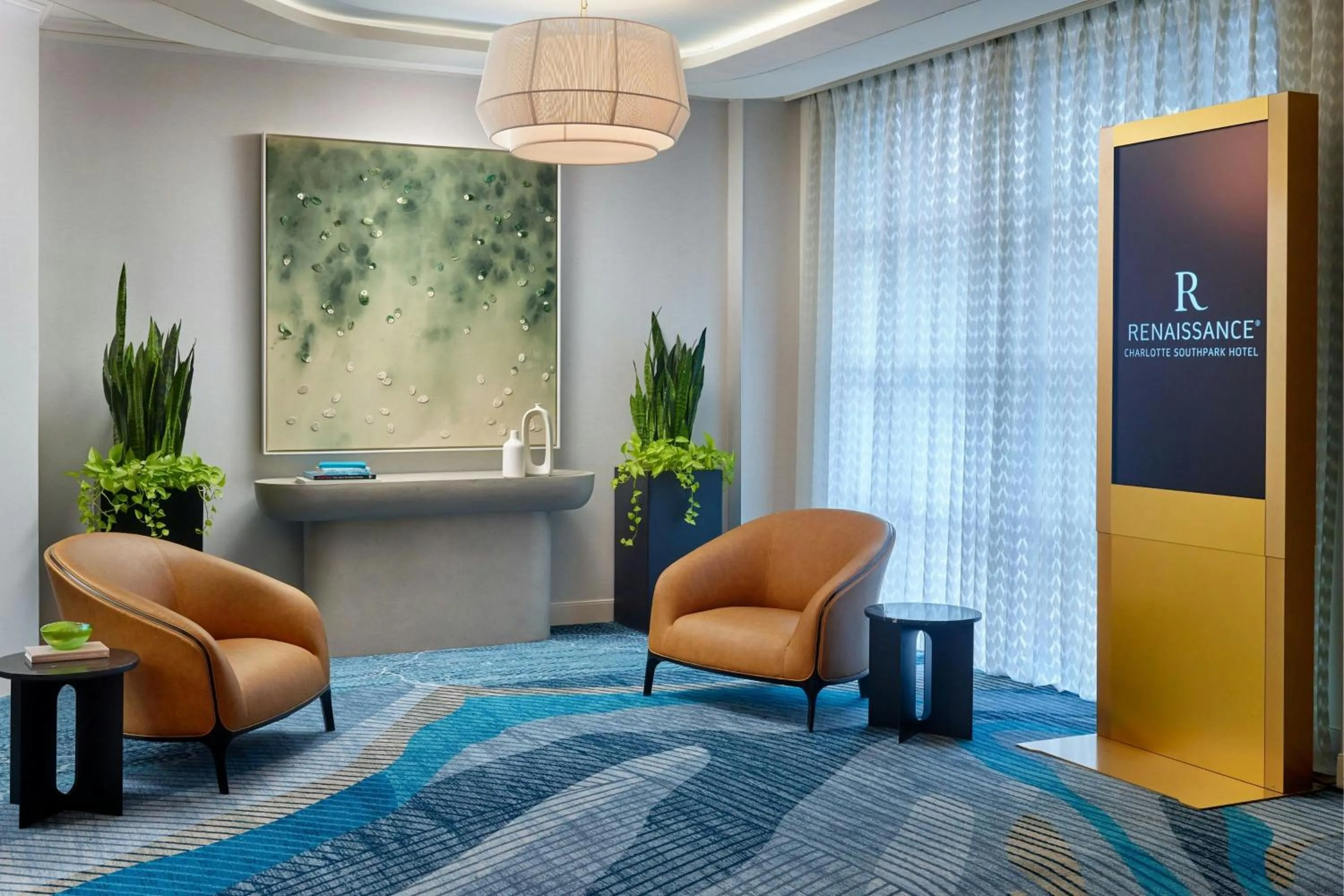 Meeting/conference room in Renaissance Charlotte SouthPark Hotel