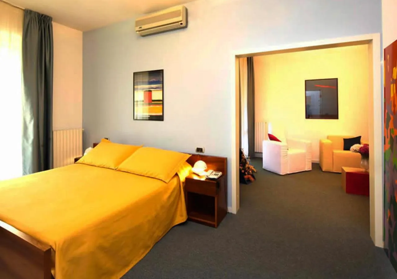 Photo of the whole room in Il Cascinalenuovo