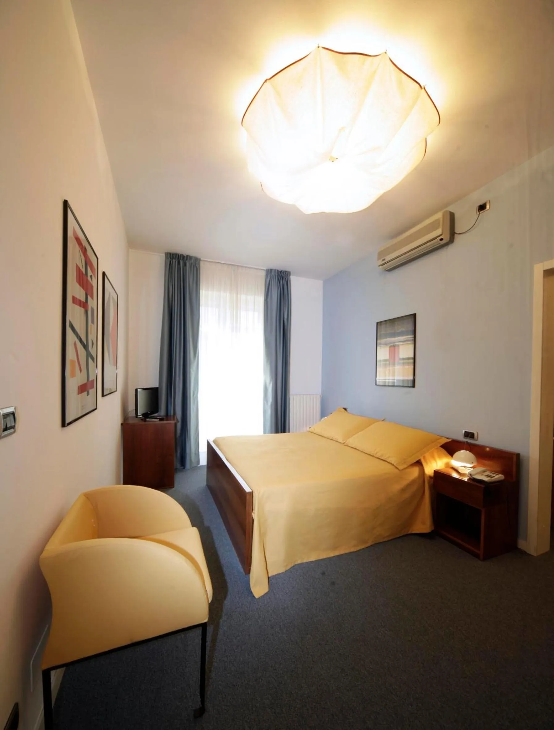 Photo of the whole room in Il Cascinalenuovo