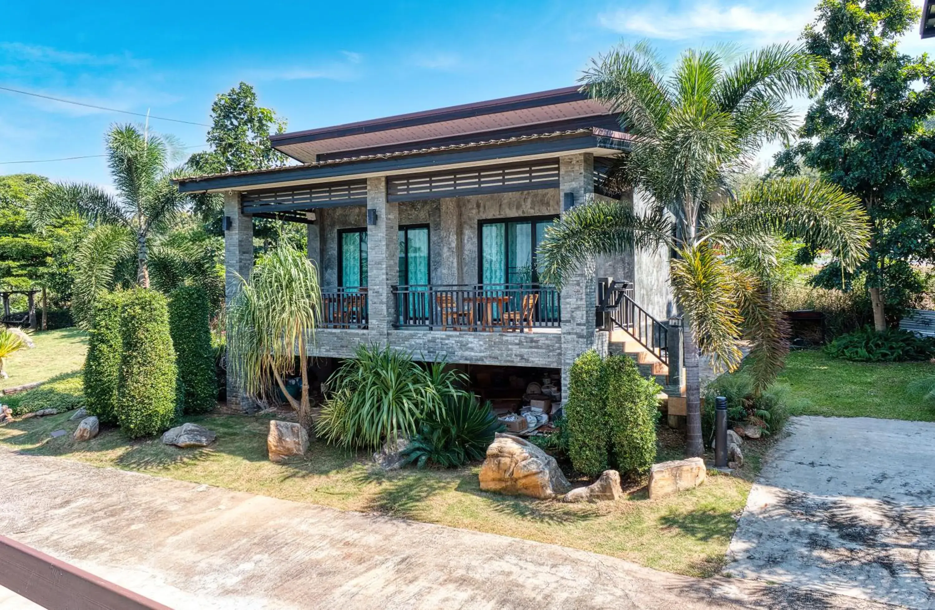 Chill at Hill Chill at Hill