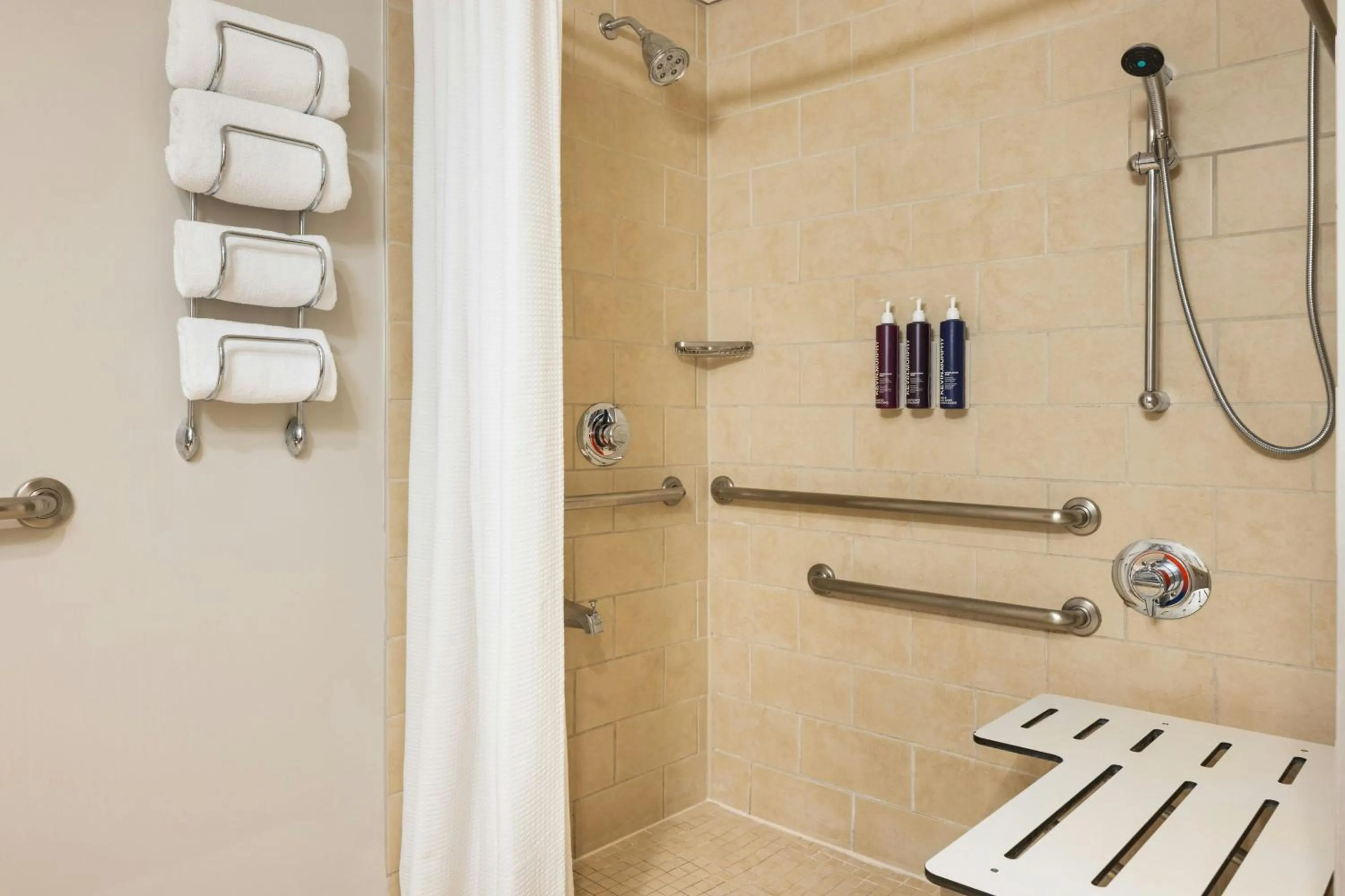 Bathroom in Renaissance Columbus Downtown Hotel