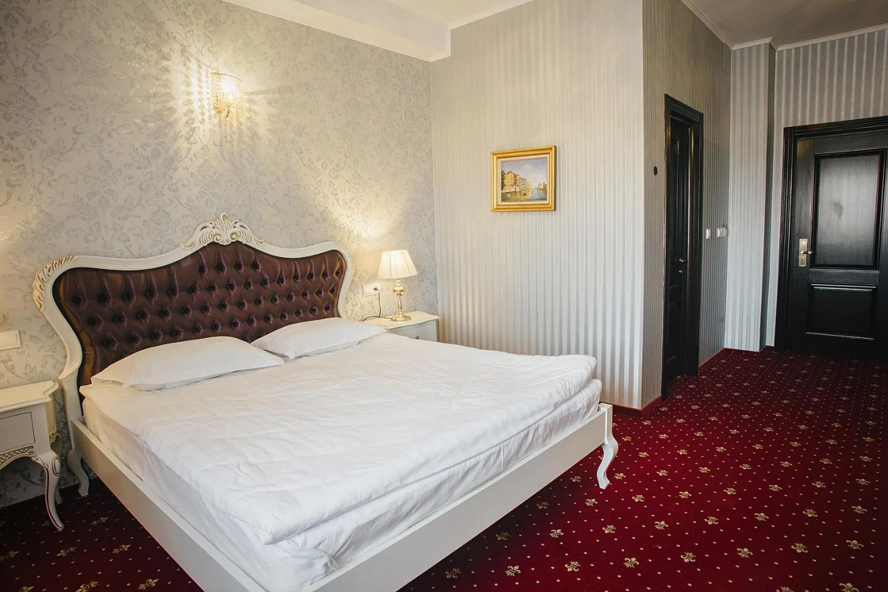 Bedroom, Bed in Hotel Capitol