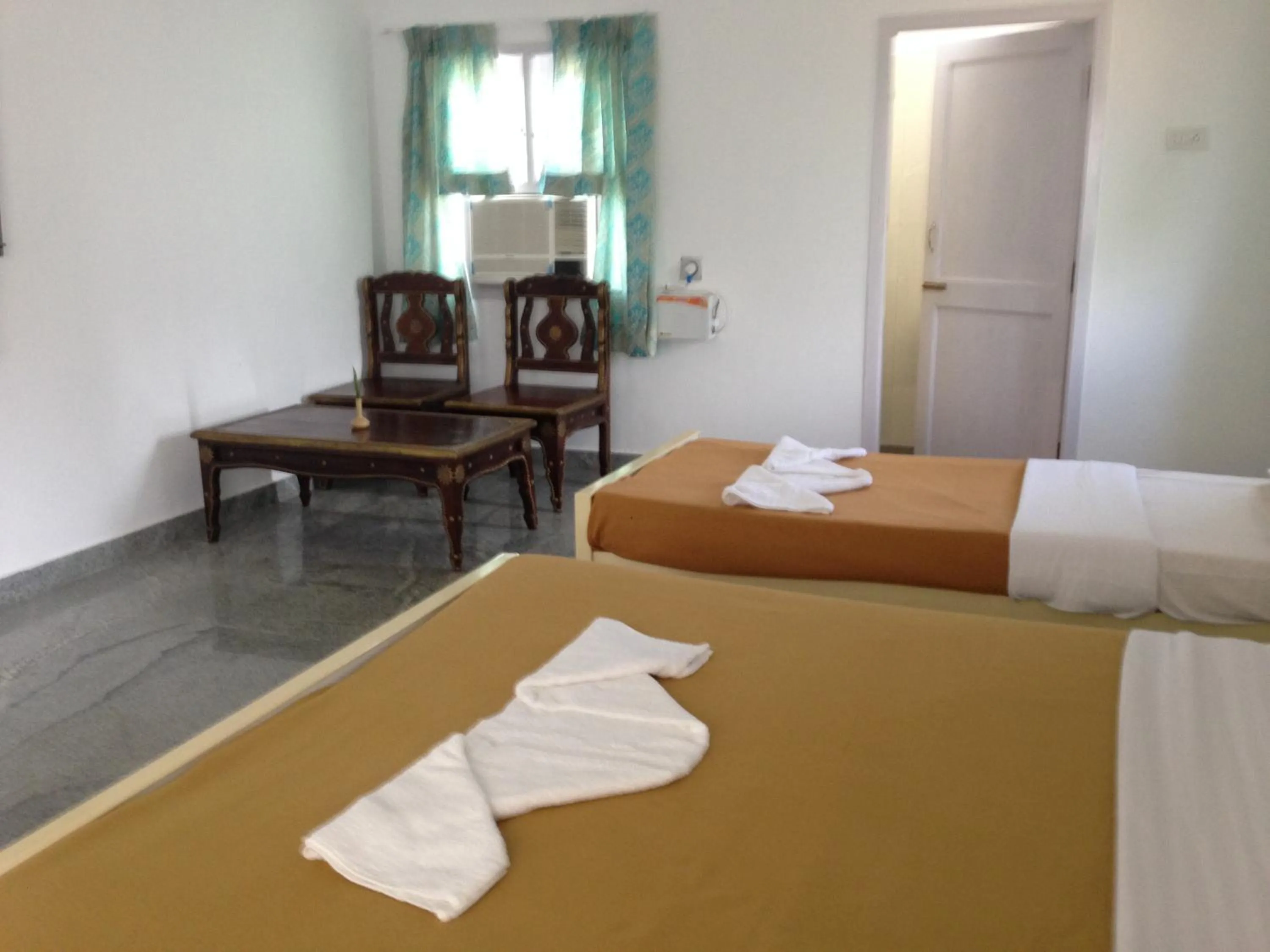 Bed in Meya Beach Walk Hotel