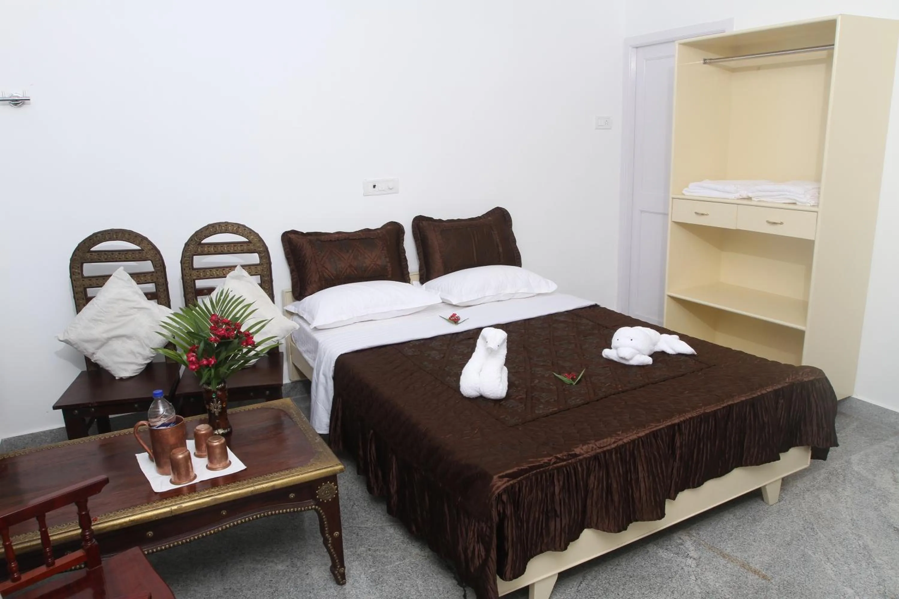 Bed in Meya Beach Walk Hotel