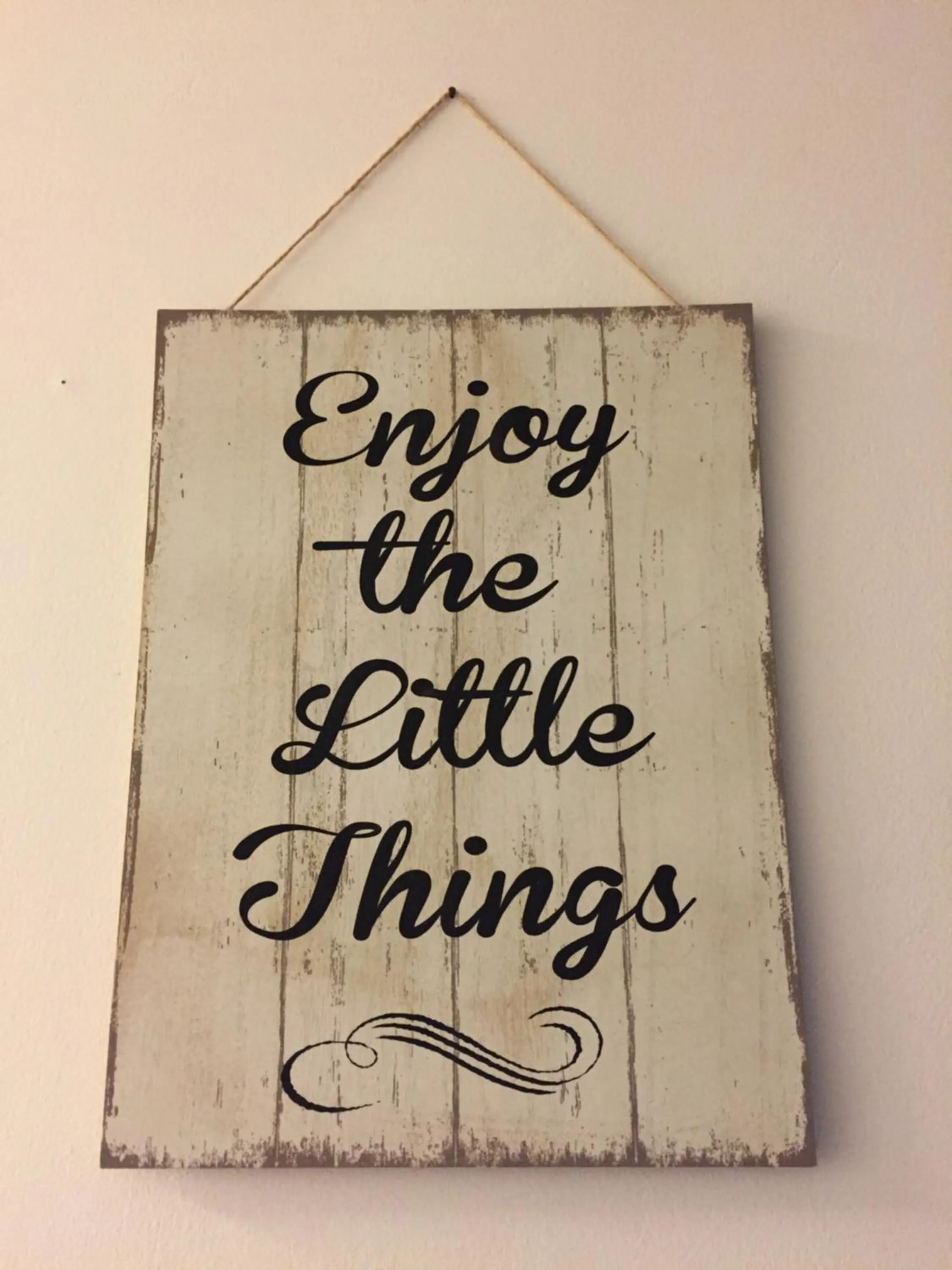 Decorative detail in Willa Ela