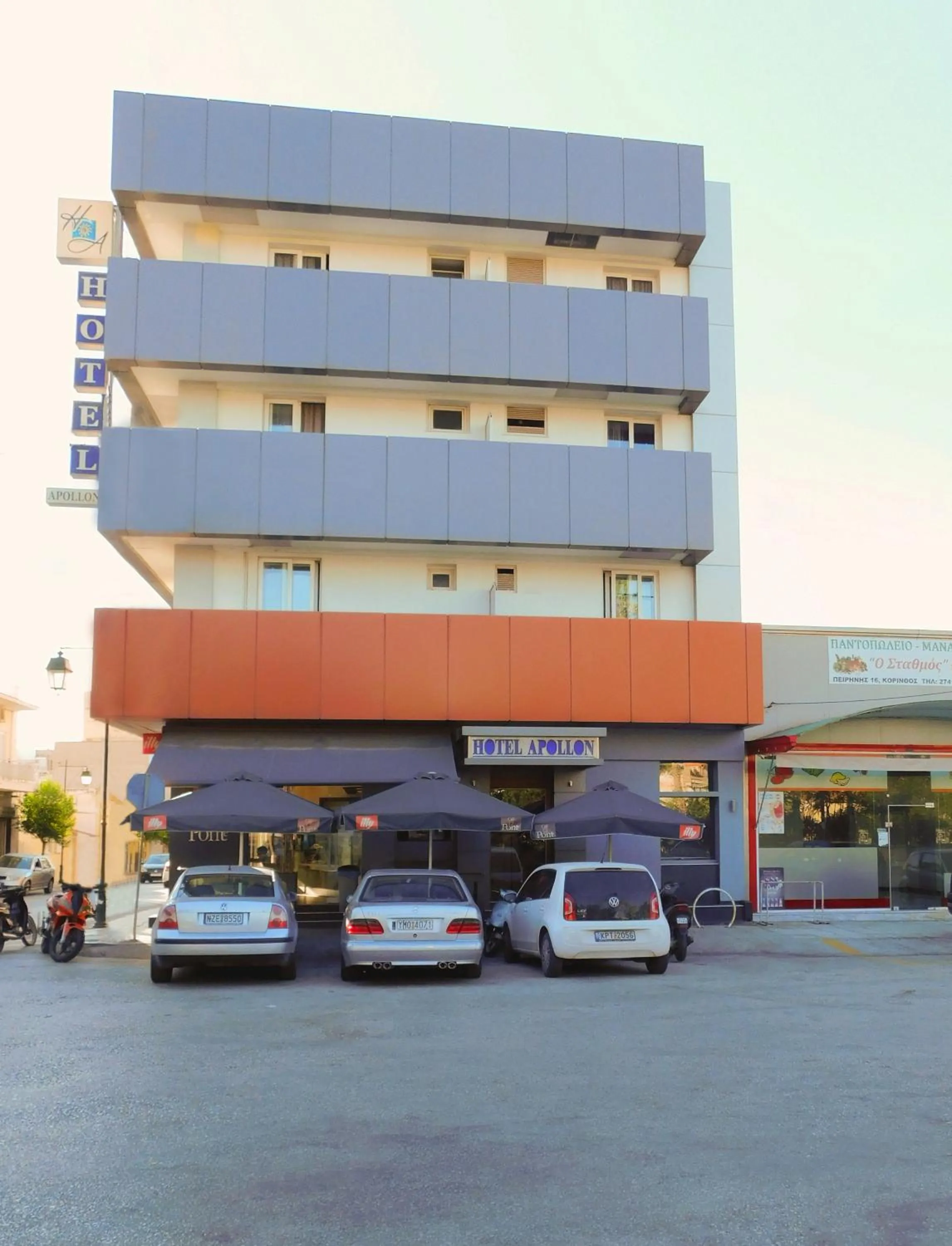 Property building in Apollon Filoxenia