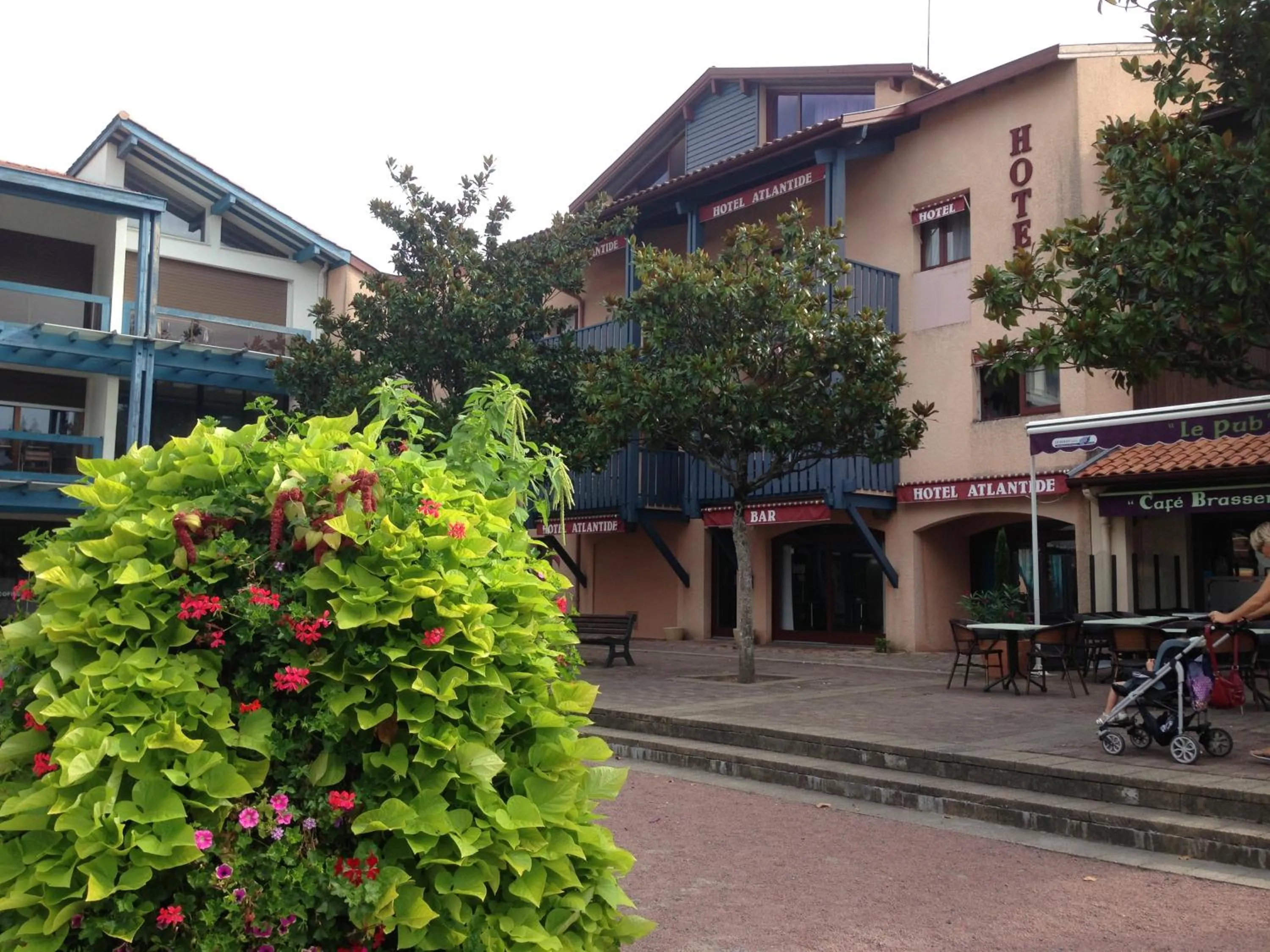 Facade/entrance in Hotel Atlantide