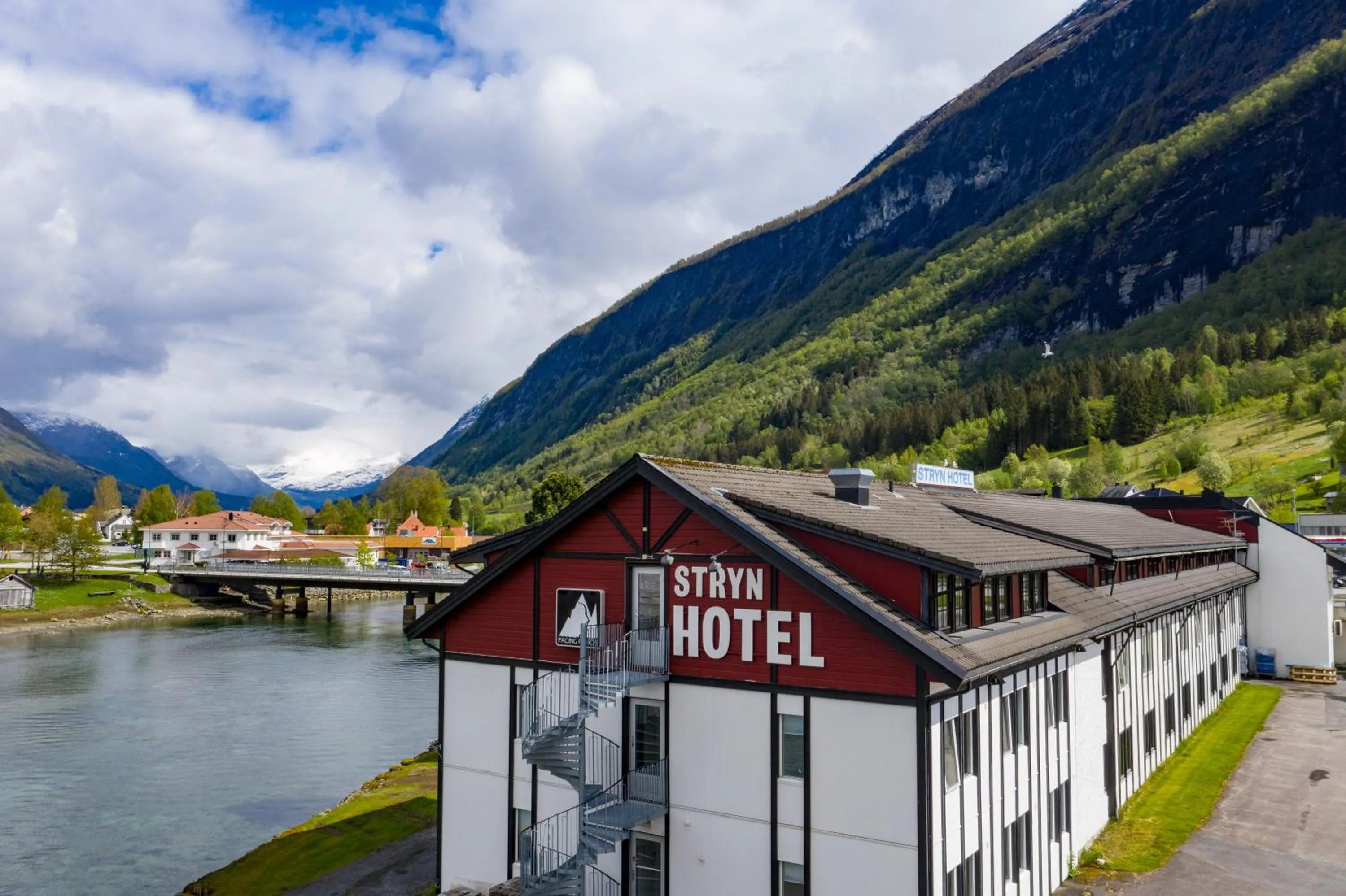 Property building in Stryn Hotel
