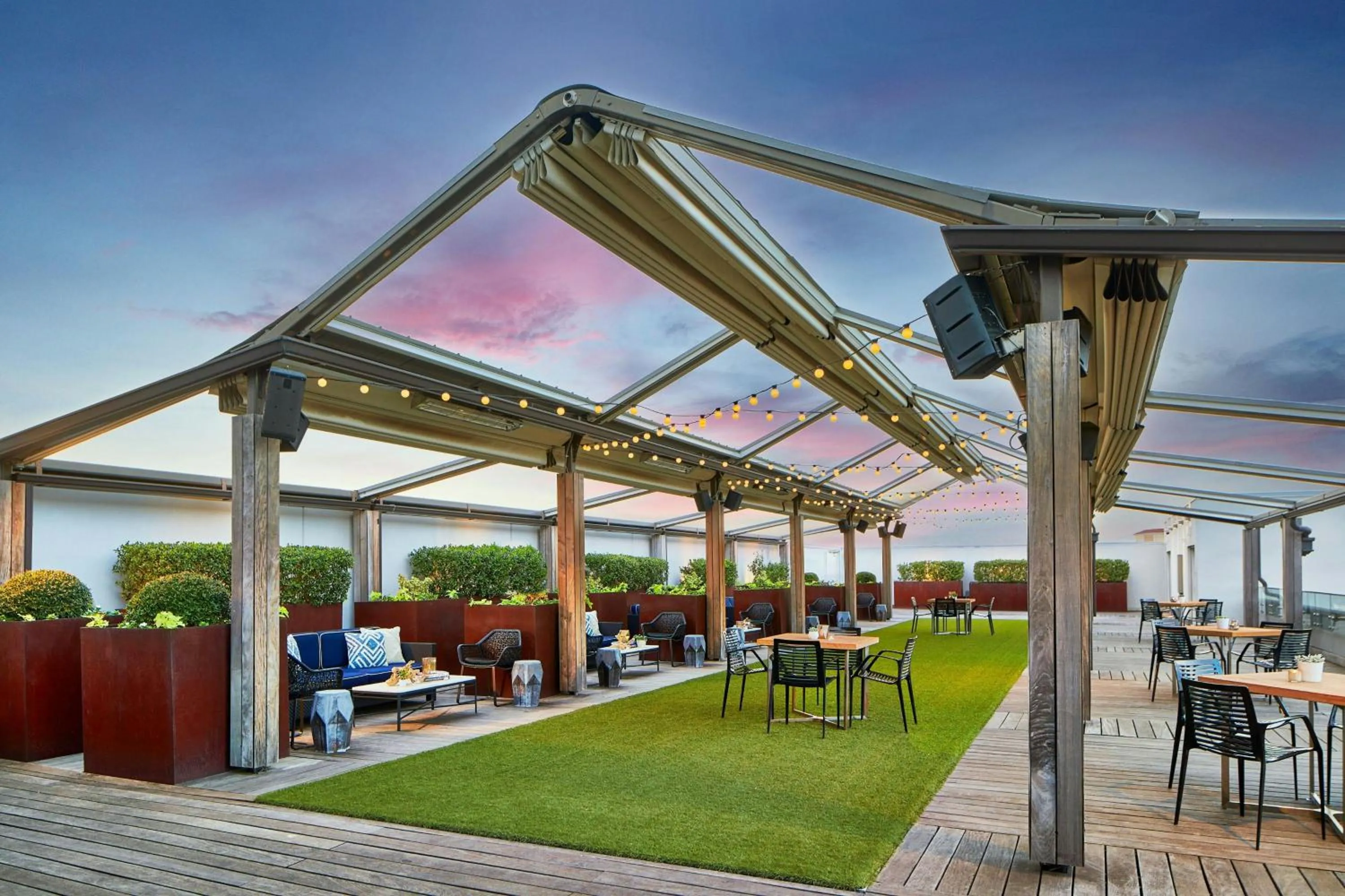 Meeting/conference room in Renaissance Dallas Hotel