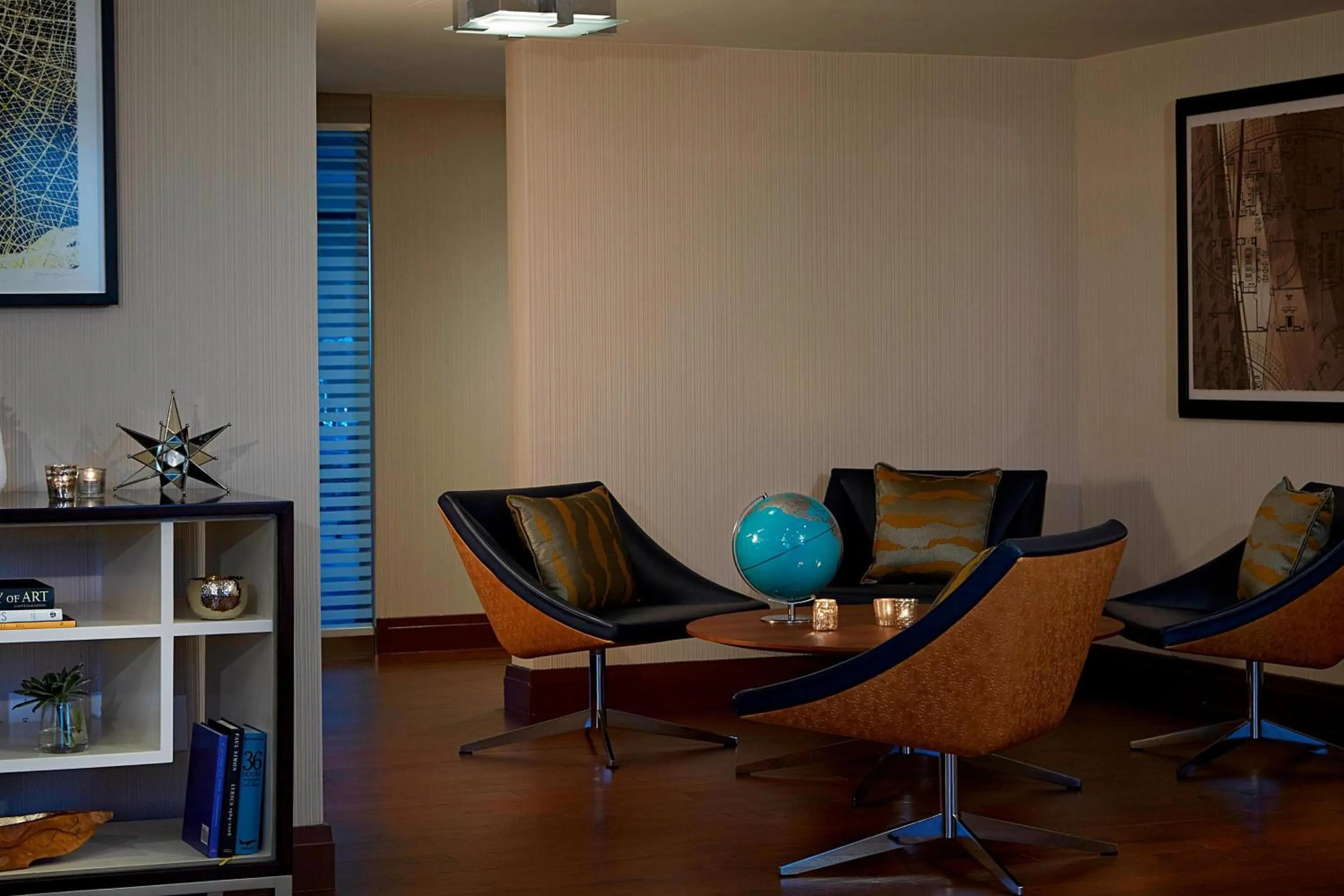 Meeting/conference room in Renaissance Dallas Hotel