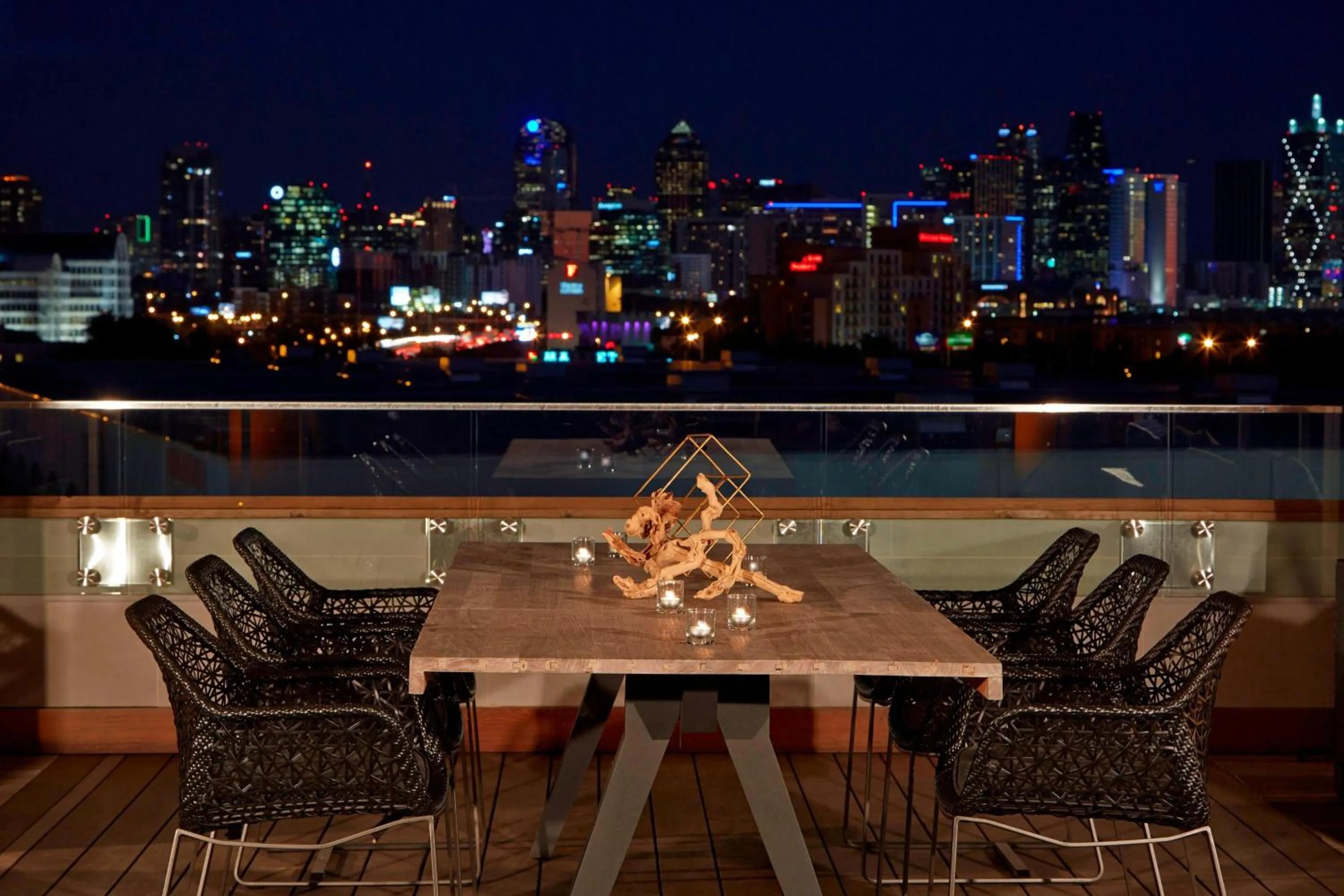 Meeting/conference room in Renaissance Dallas Hotel