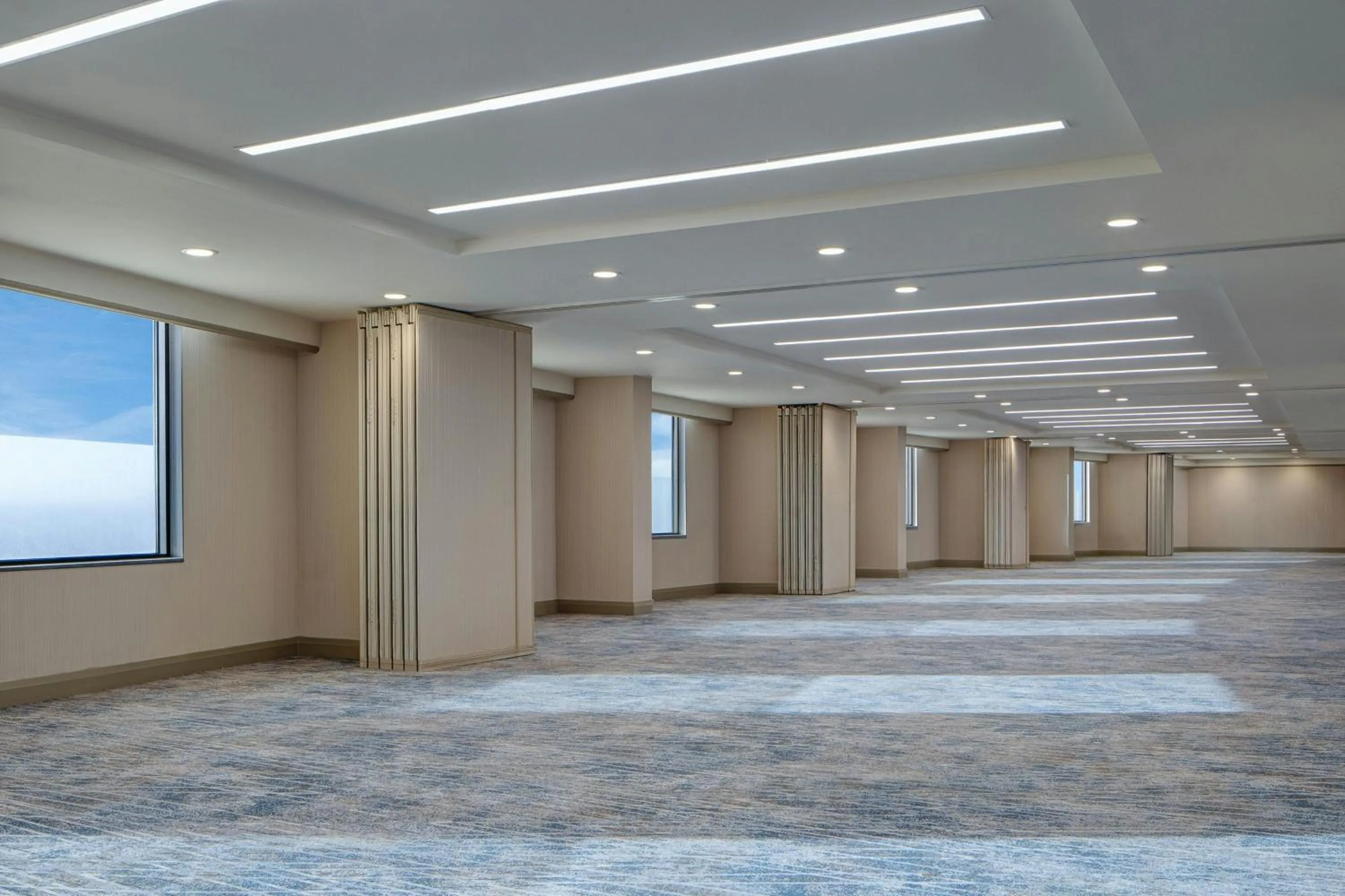 Meeting/conference room in Renaissance Dallas Hotel