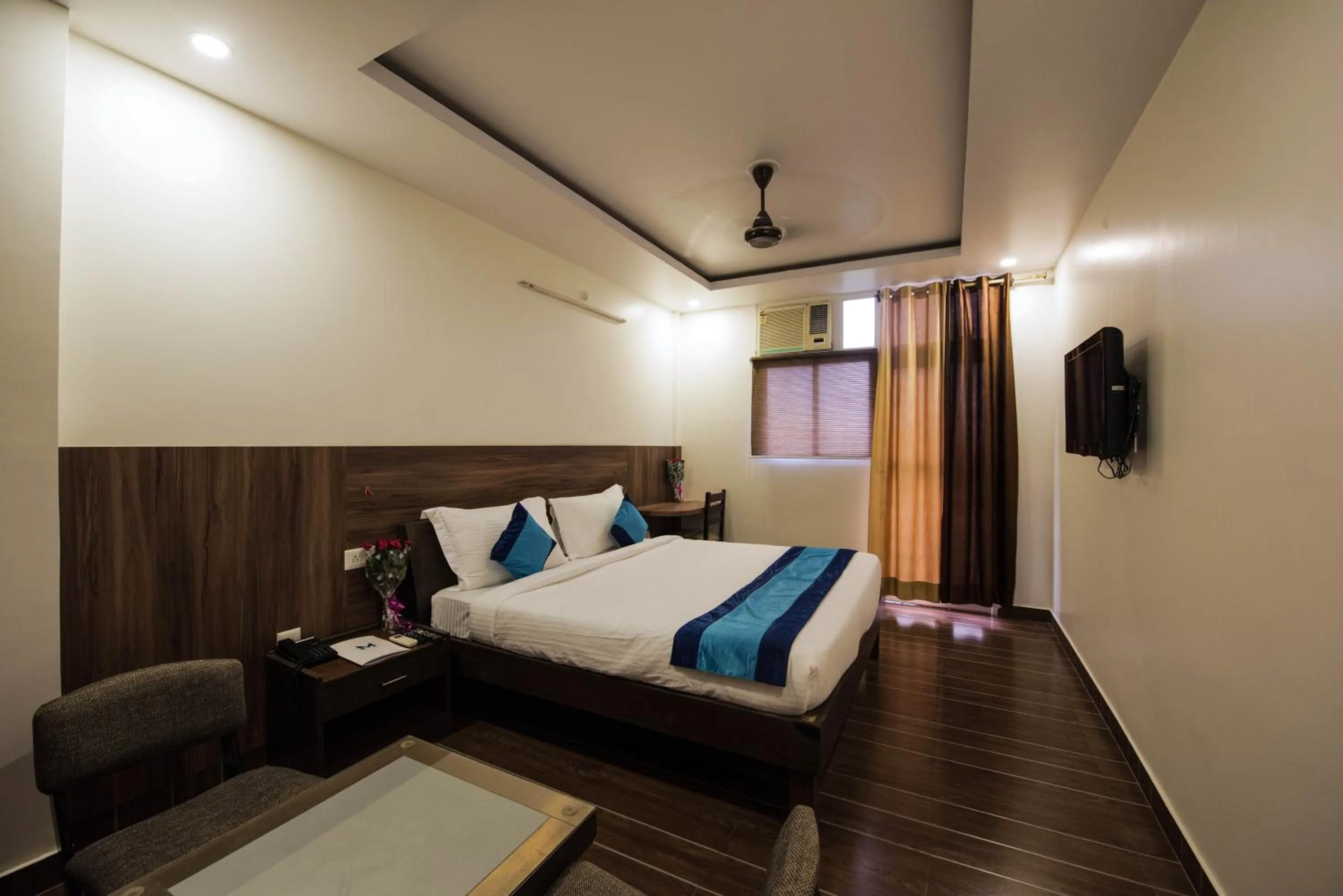 Bed in Eclat Suites MINT Gomti Nagar