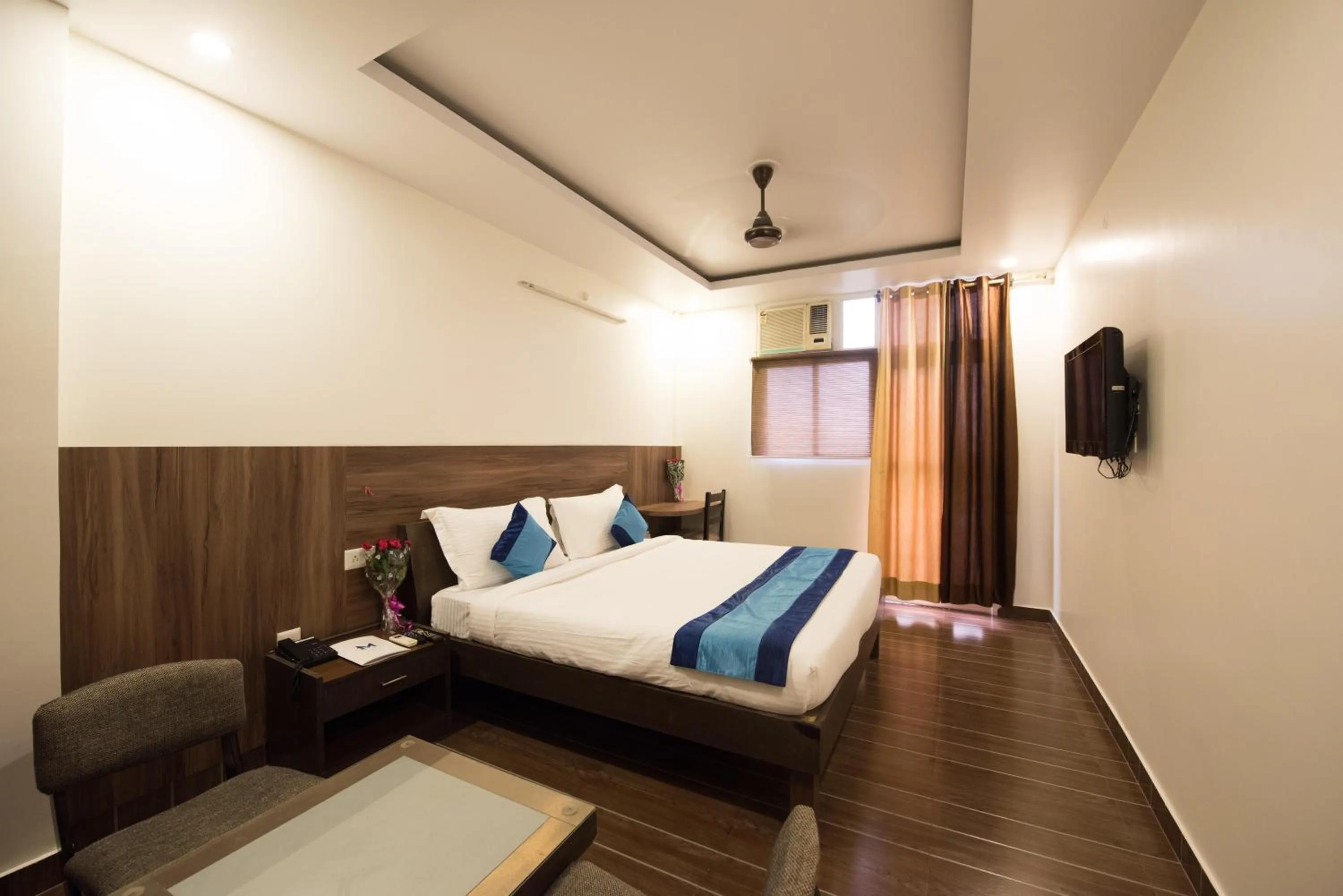 Bedroom, Bed in Eclat Suites MINT Gomti Nagar