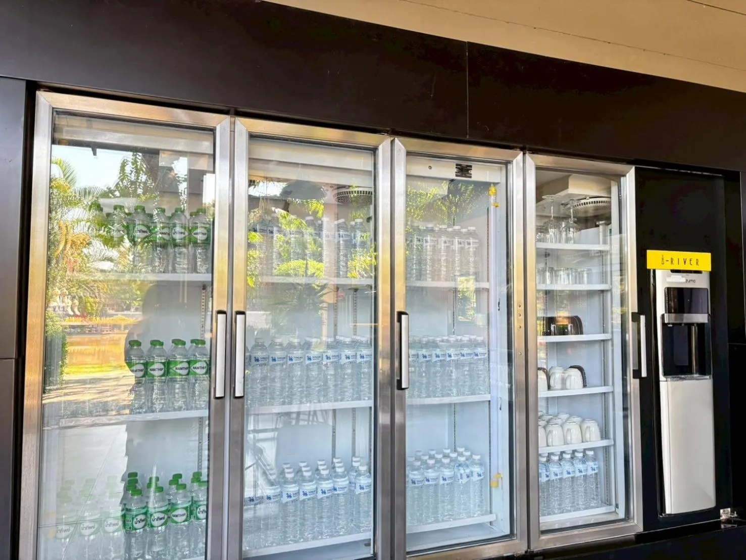 Food and drinks in i-river chiangmai