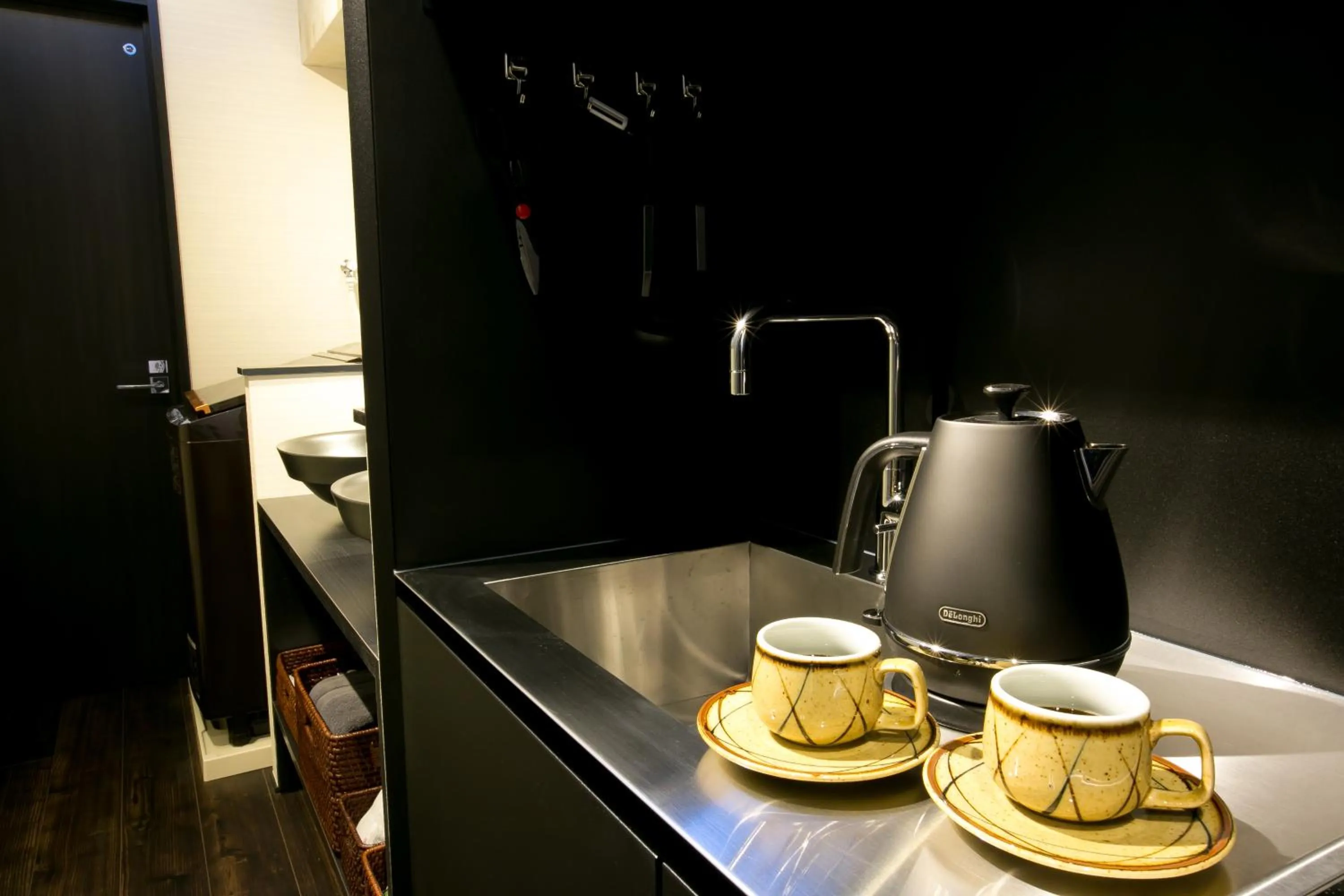 Kitchen or kitchenette in Hosta Umekoji Akari