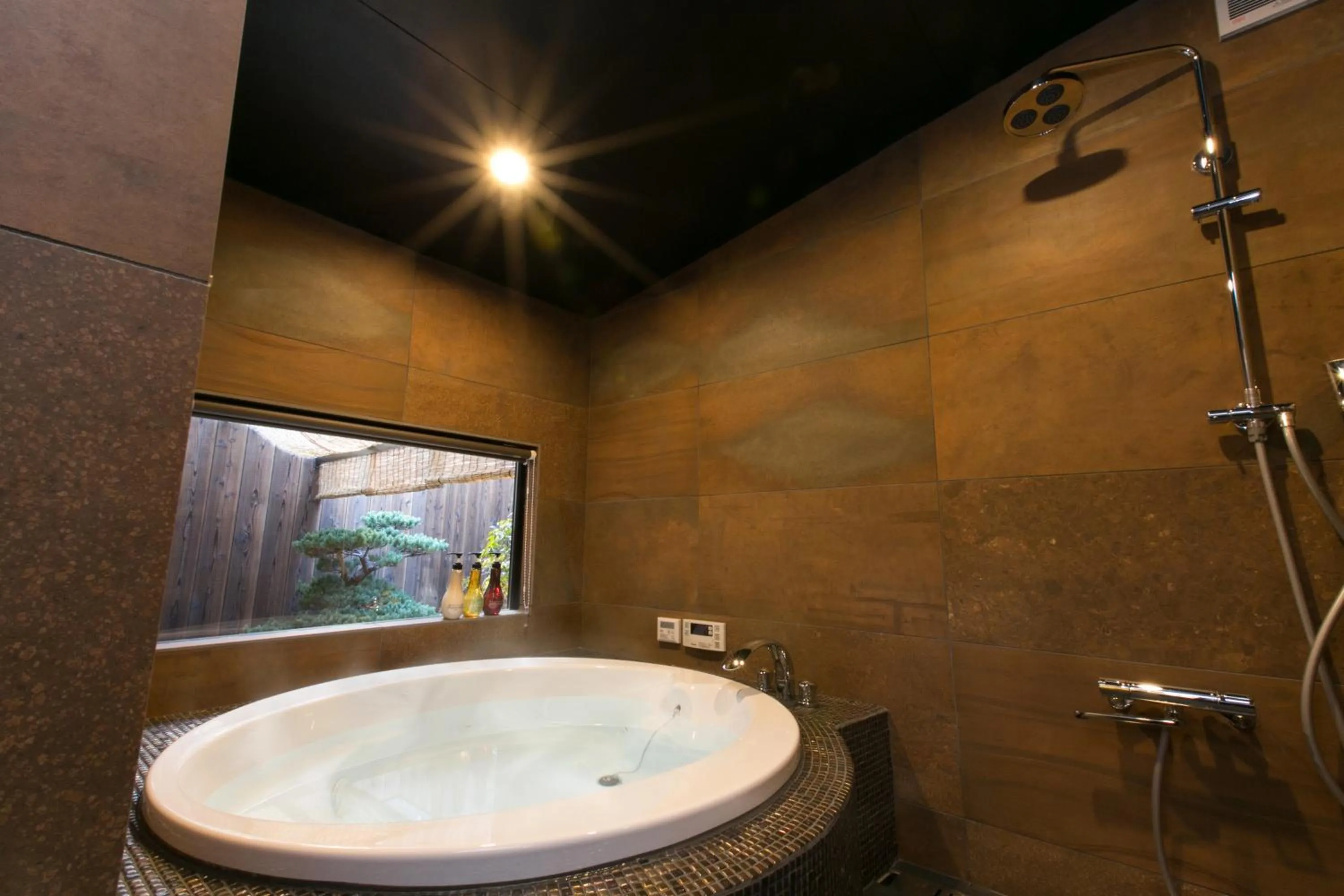 Bathroom in Hosta Umekoji Akari