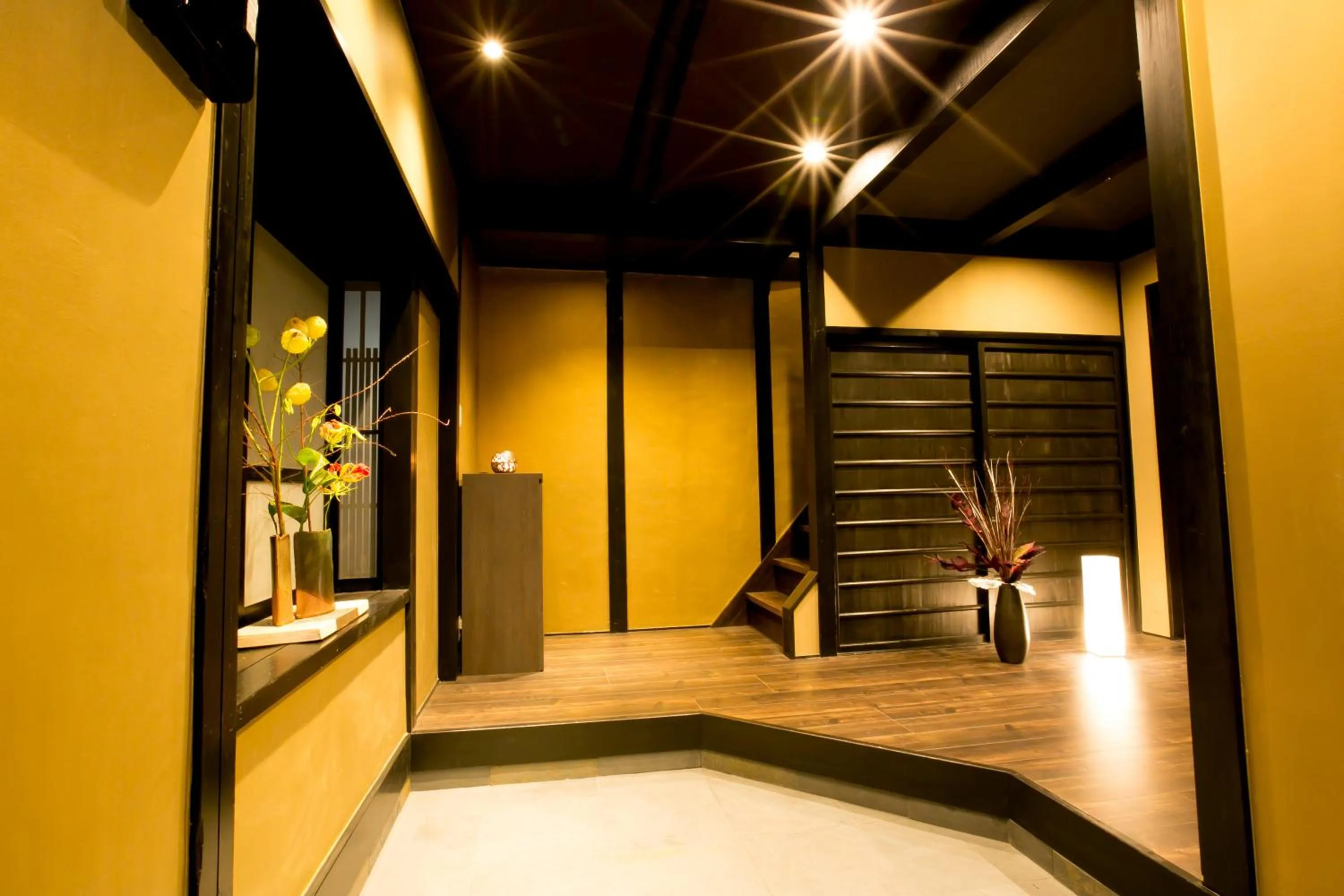 Area and facilities in Hosta Umekoji Akari