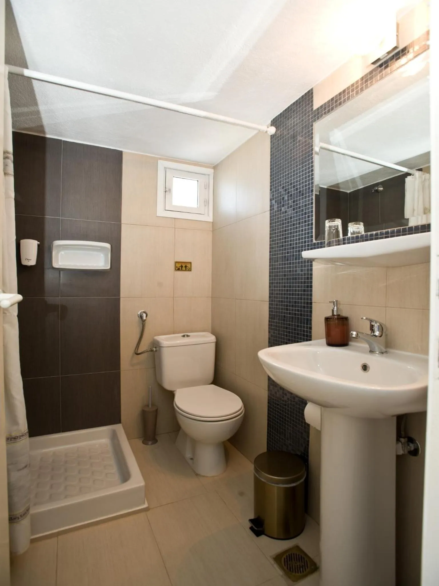 Bathroom in Vana Holidays