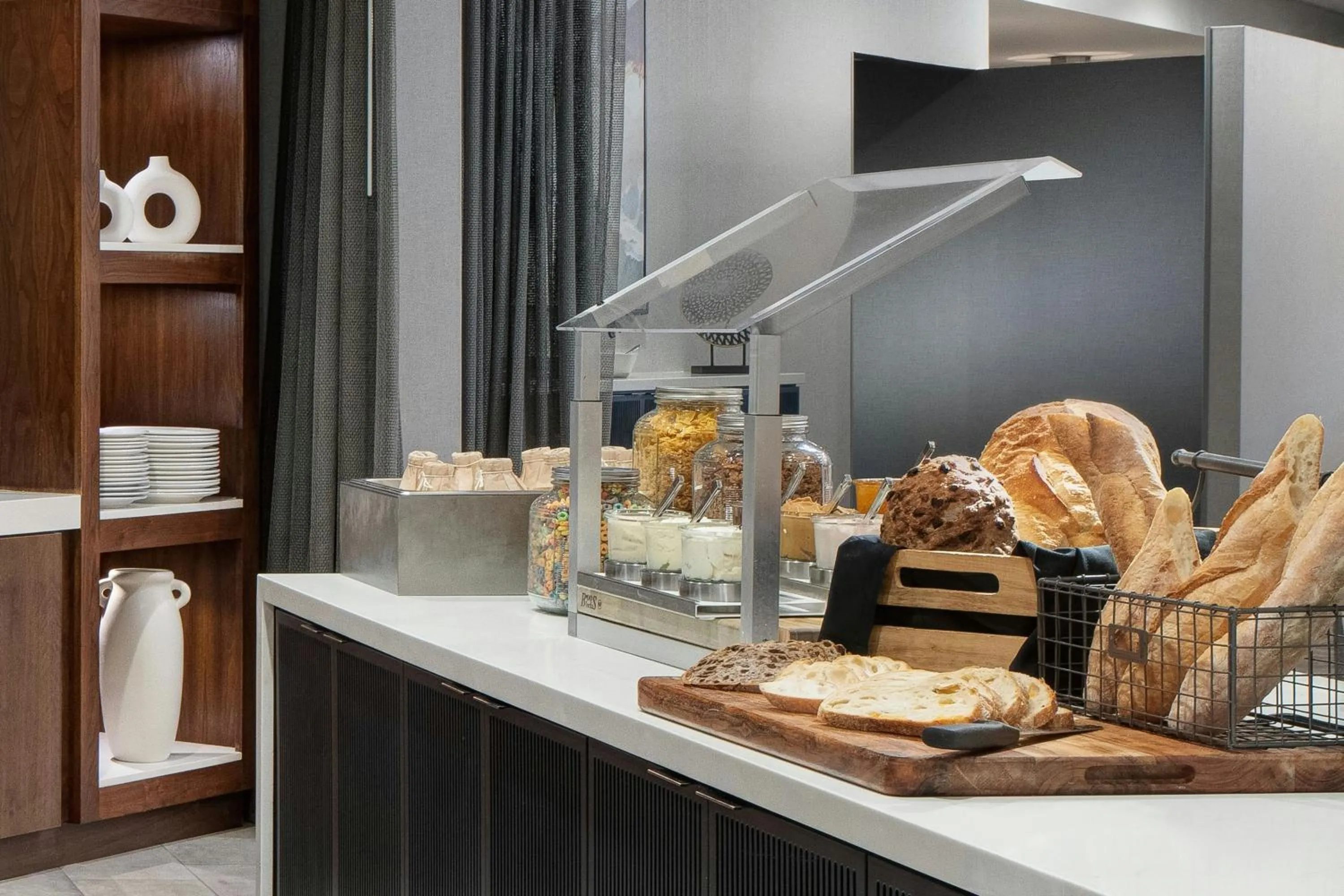 Breakfast in Dallas-Addison Marriott Quorum by the Galleria