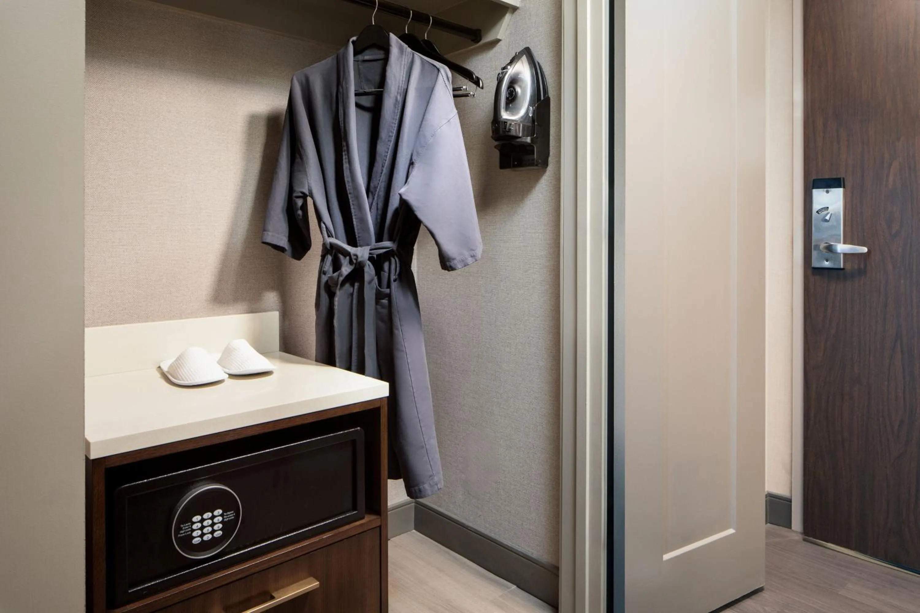 Photo of the whole room in Dallas-Addison Marriott Quorum by the Galleria