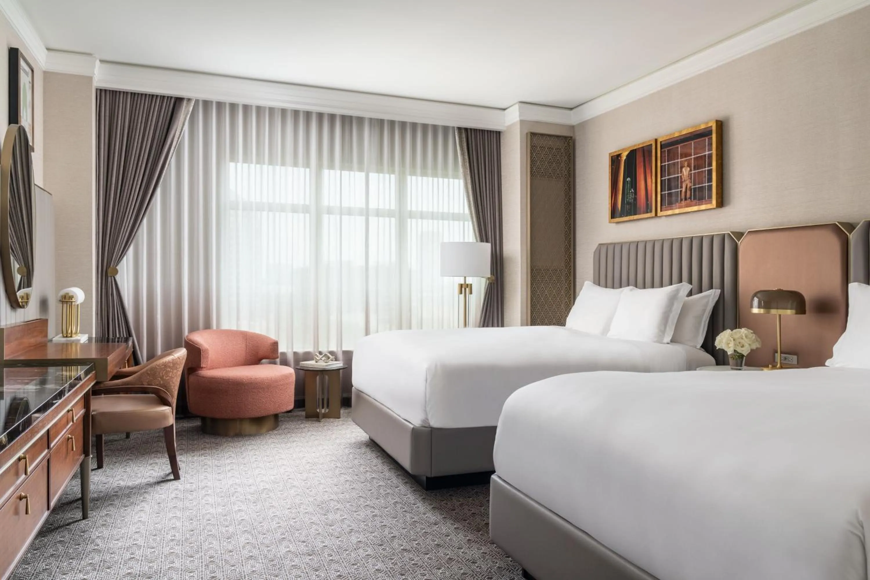 Photo of the whole room, Bed in The Ritz-Carlton, Dallas