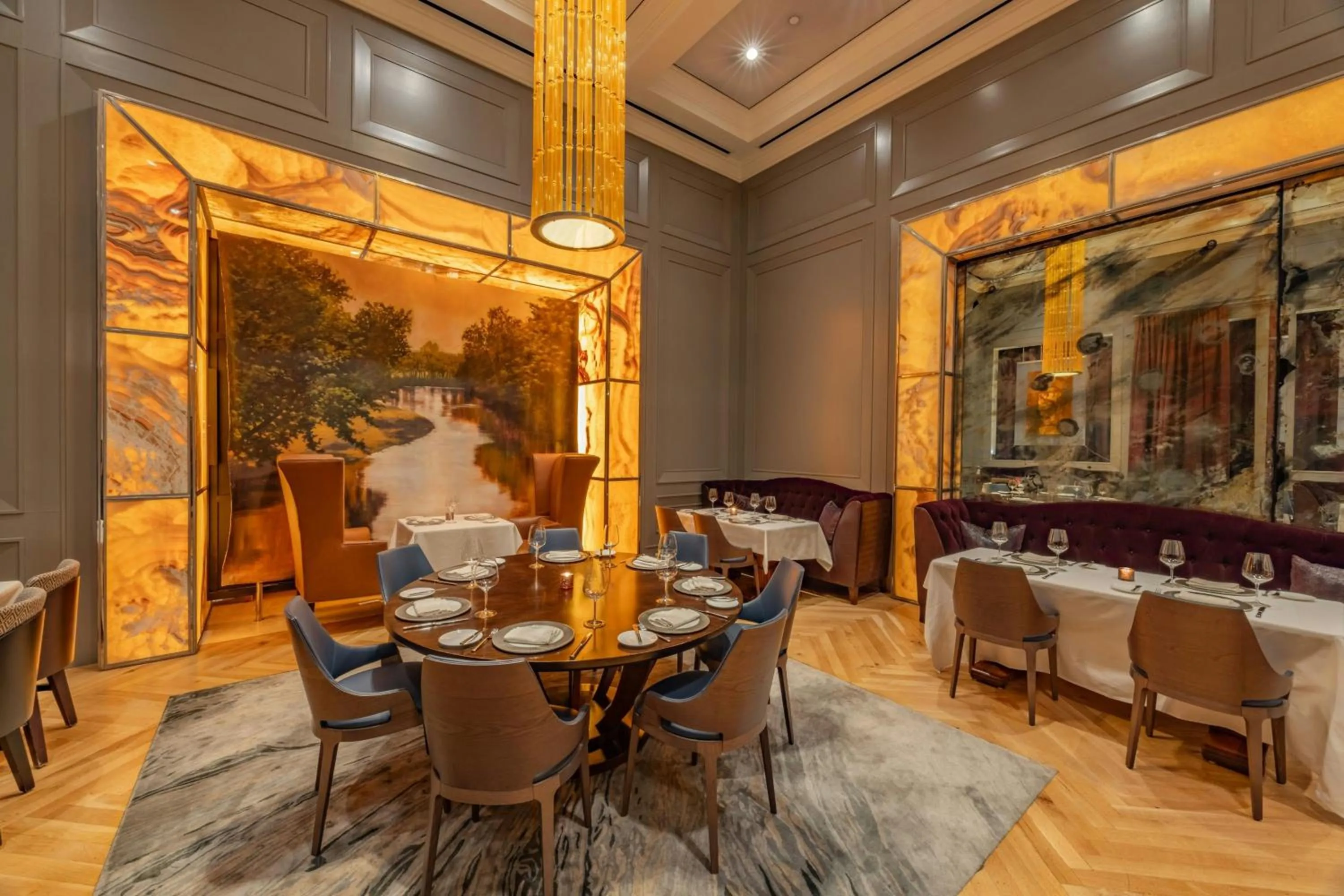 Restaurant/places to eat in The Ritz-Carlton, Dallas