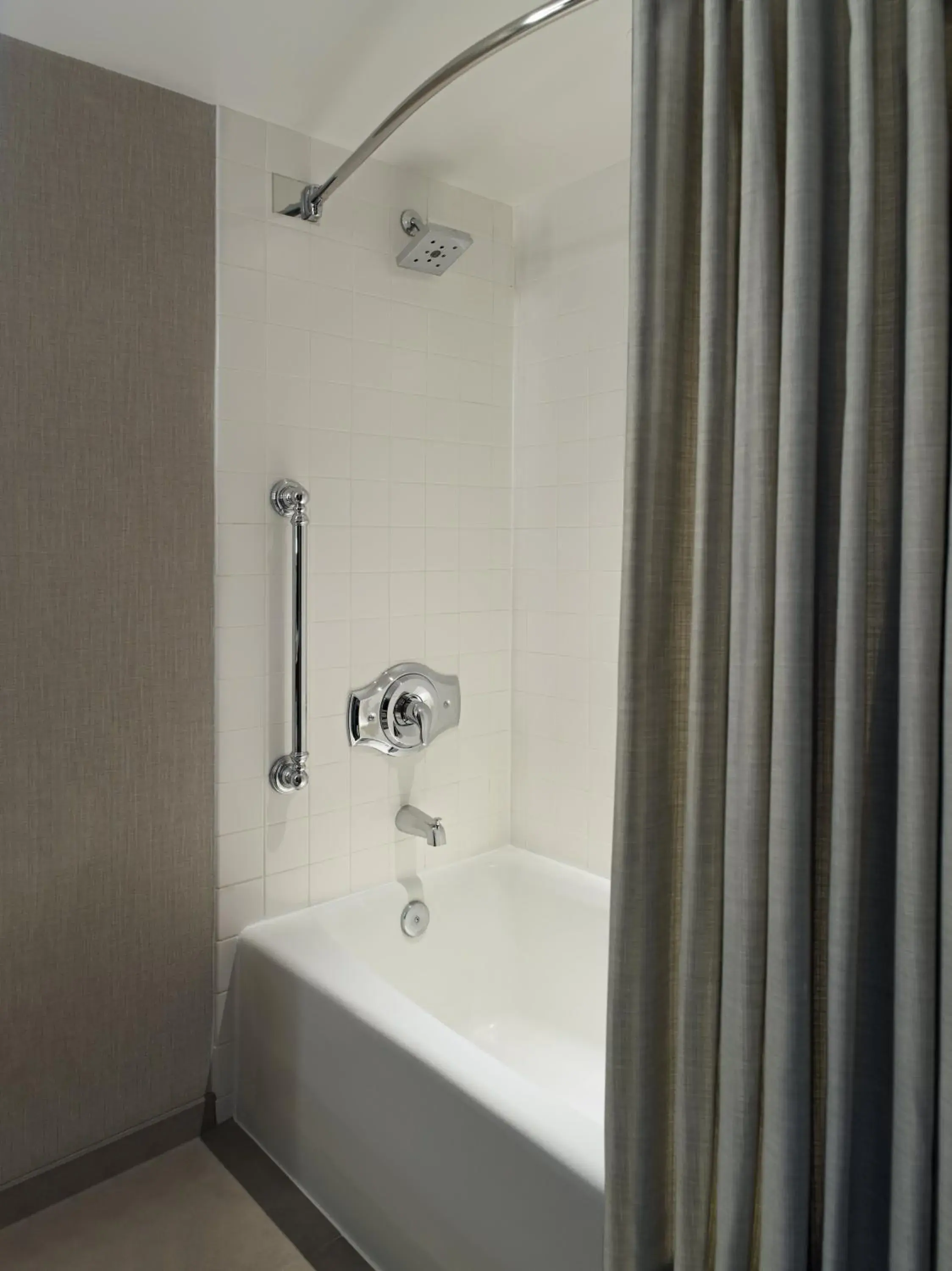 Guest Queen Room with Two Queen Beds in Marriott at the University of Dayton Guest Queen Room with Two Queen Beds in Marriott at the University of Dayton