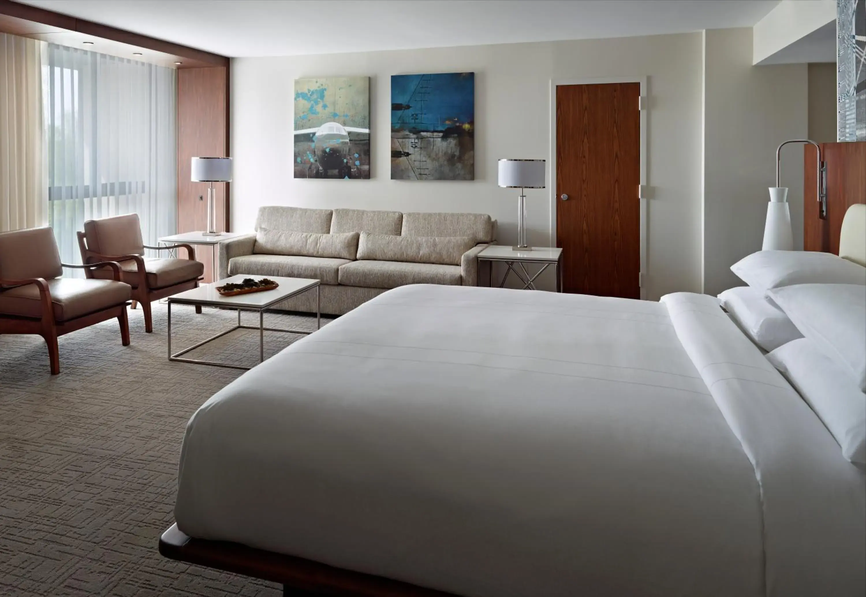 Parlor King Room in Marriott at the University of Dayton Parlor King Room in Marriott at the University of Dayton