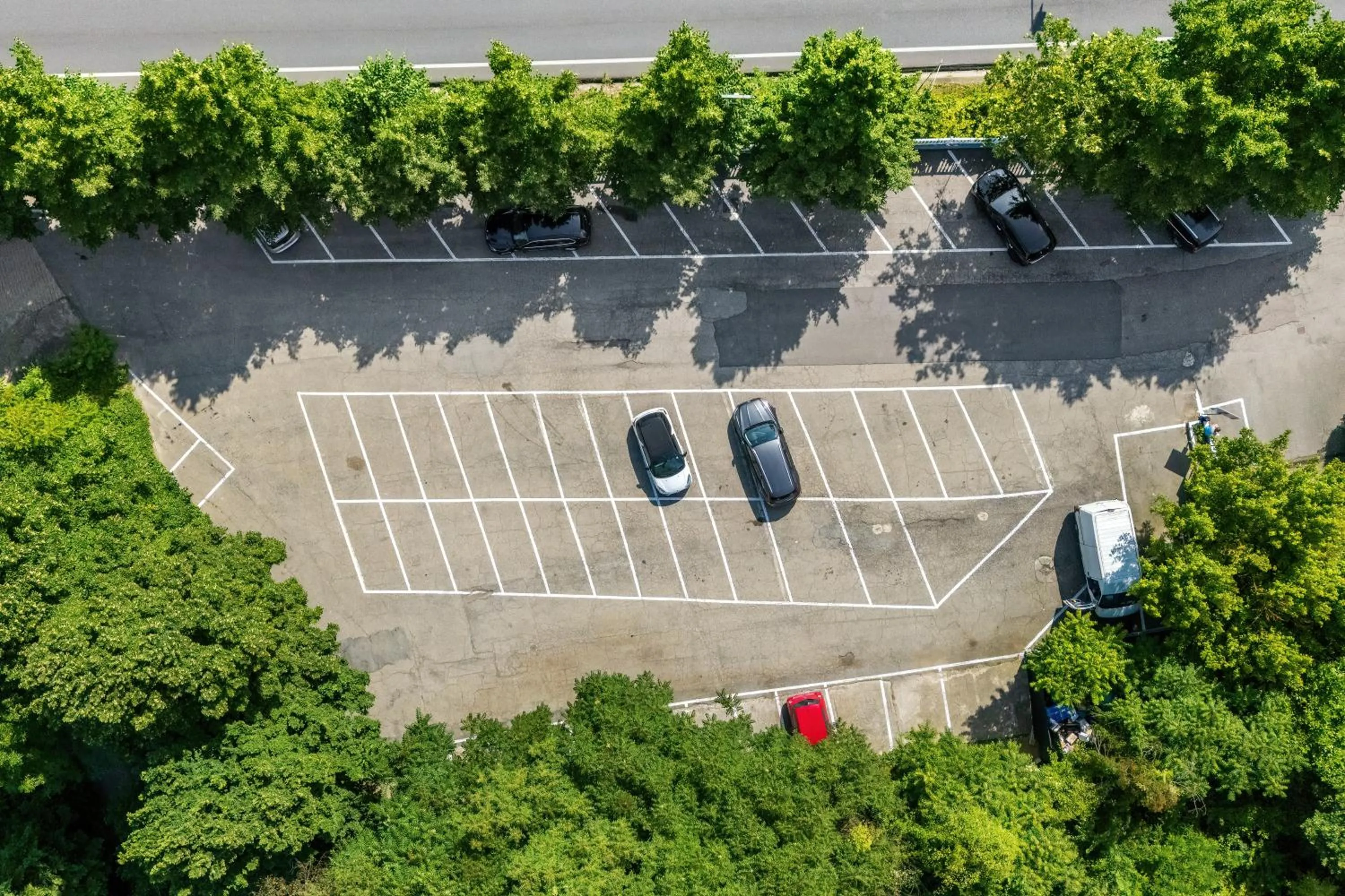 Parking in Aston Hotel