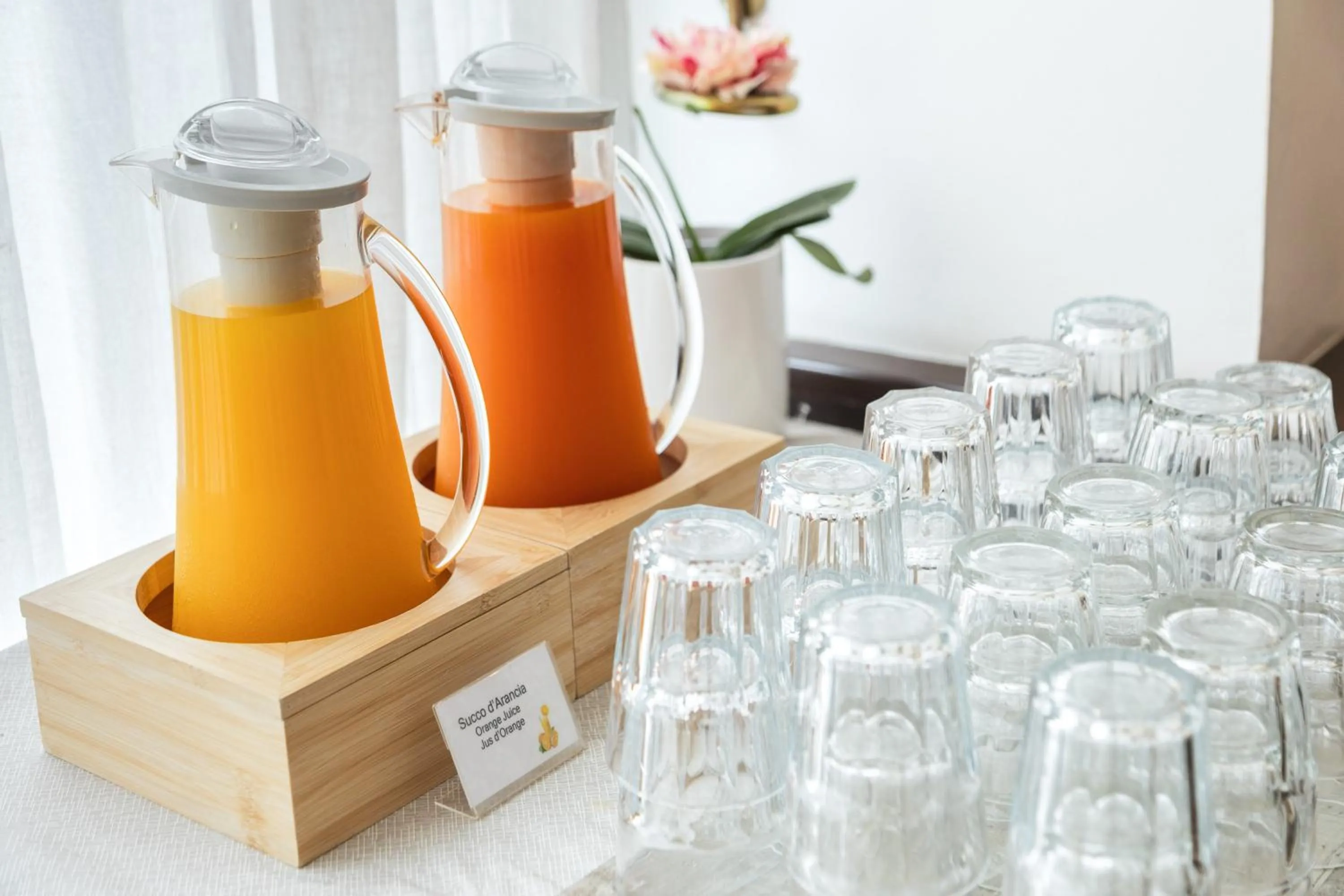 Drinks in Aston Hotel