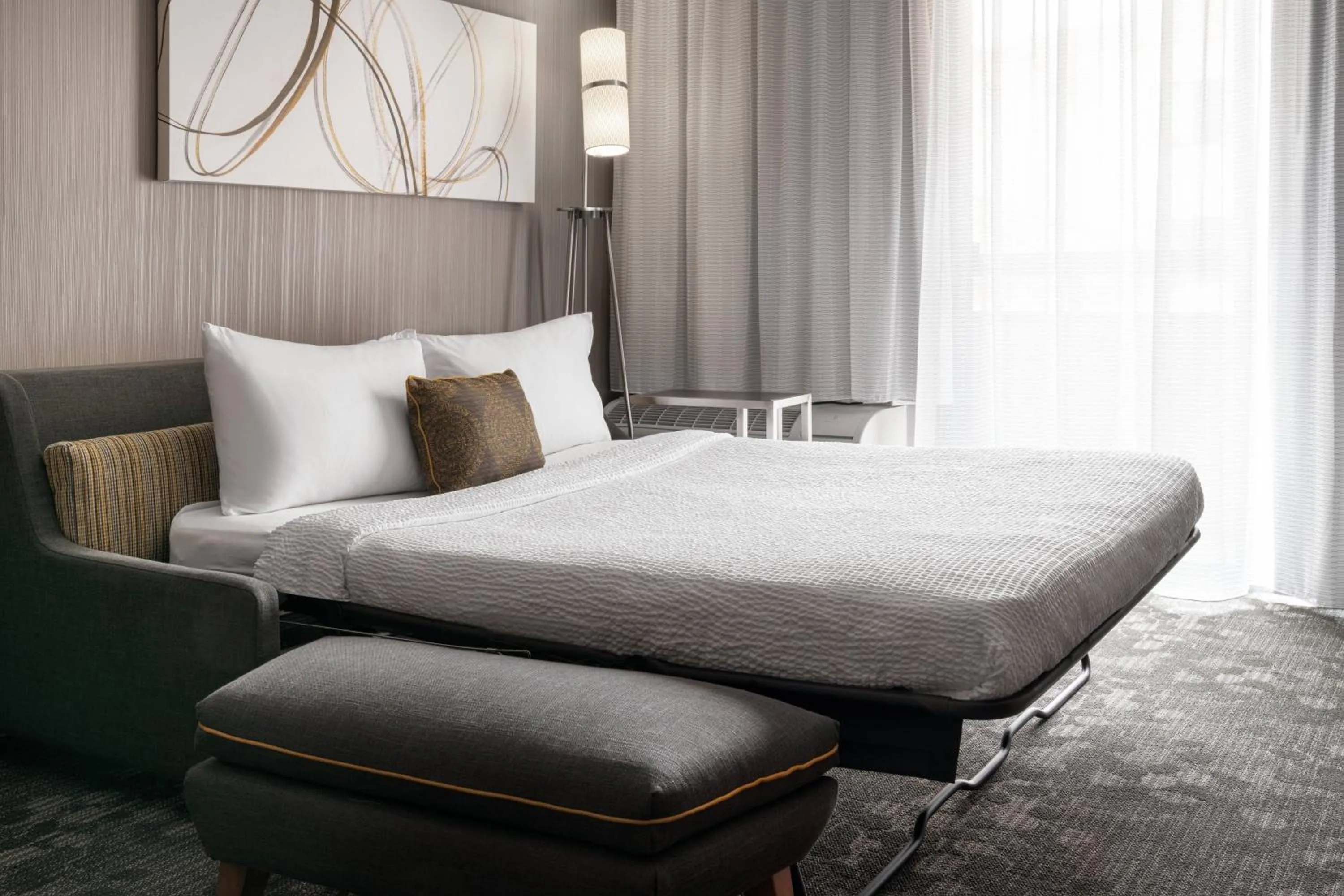 Photo of the whole room, Bed in Courtyard by Marriott Boulder