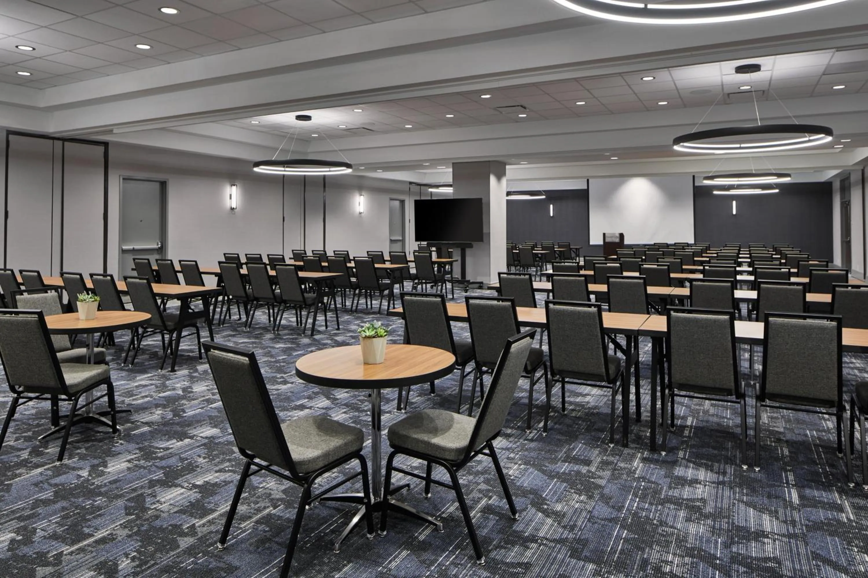 Meeting/conference room in Courtyard by Marriott Detroit Downtown