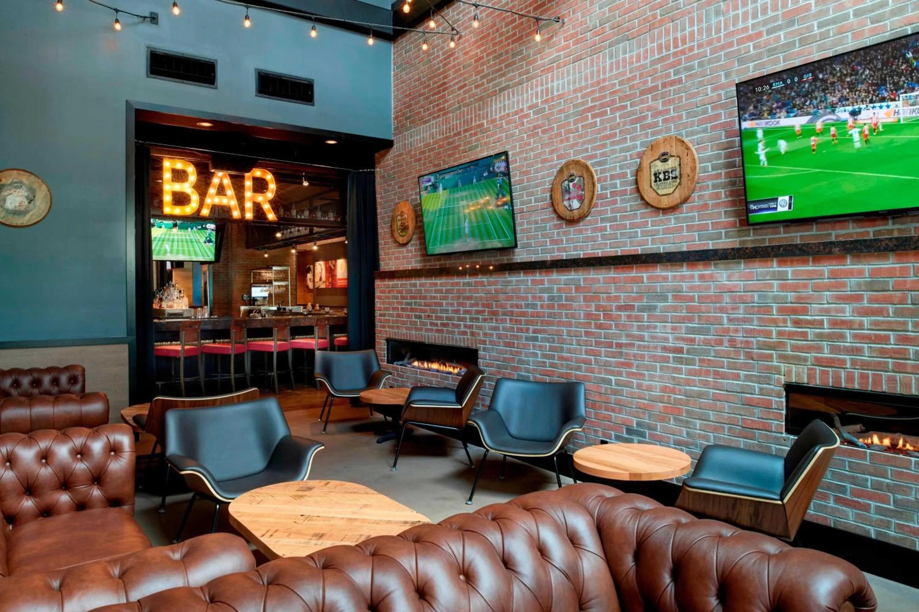 Lounge or bar in Courtyard by Marriott Detroit Downtown