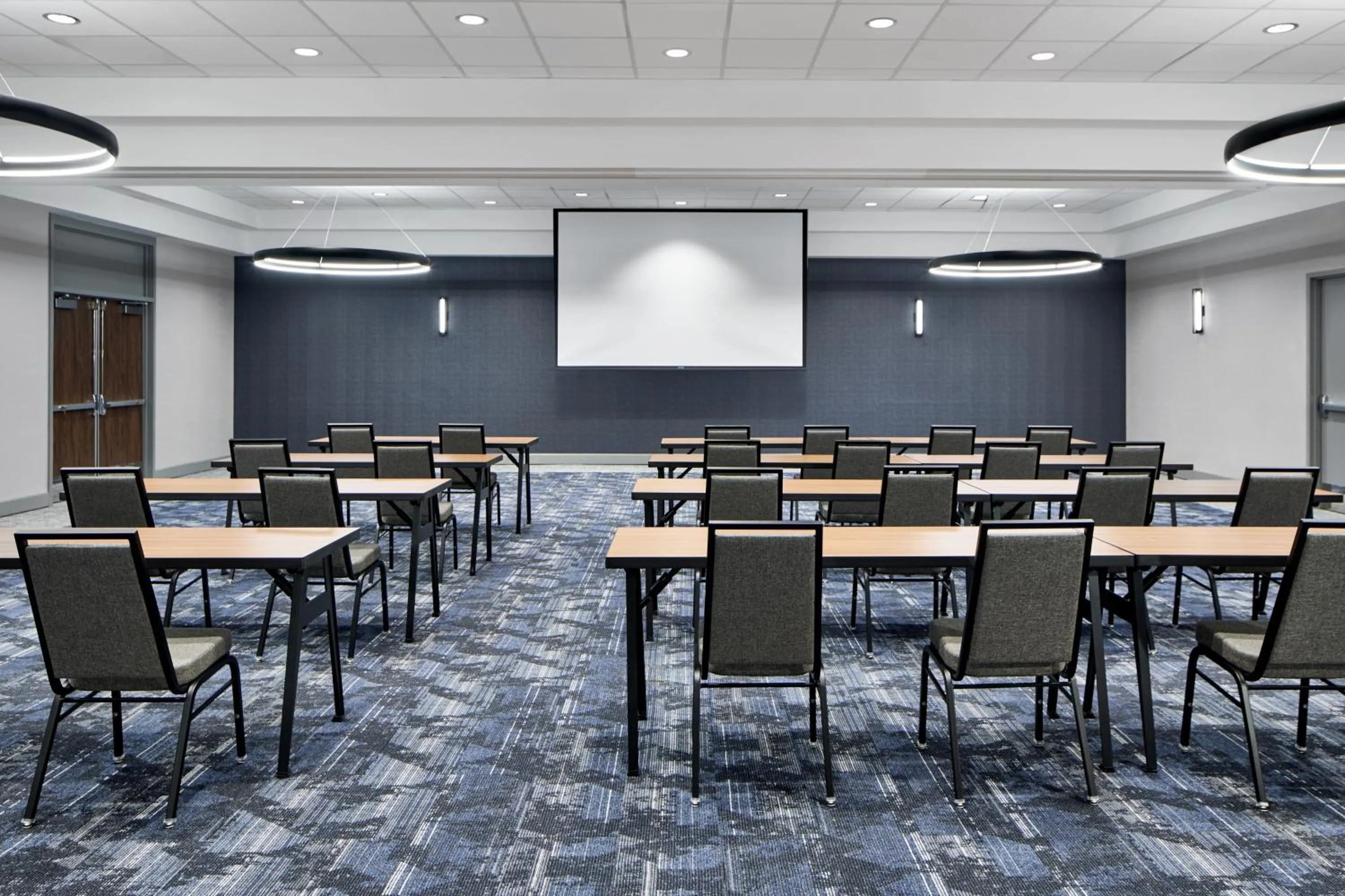 Meeting/conference room in Courtyard by Marriott Detroit Downtown