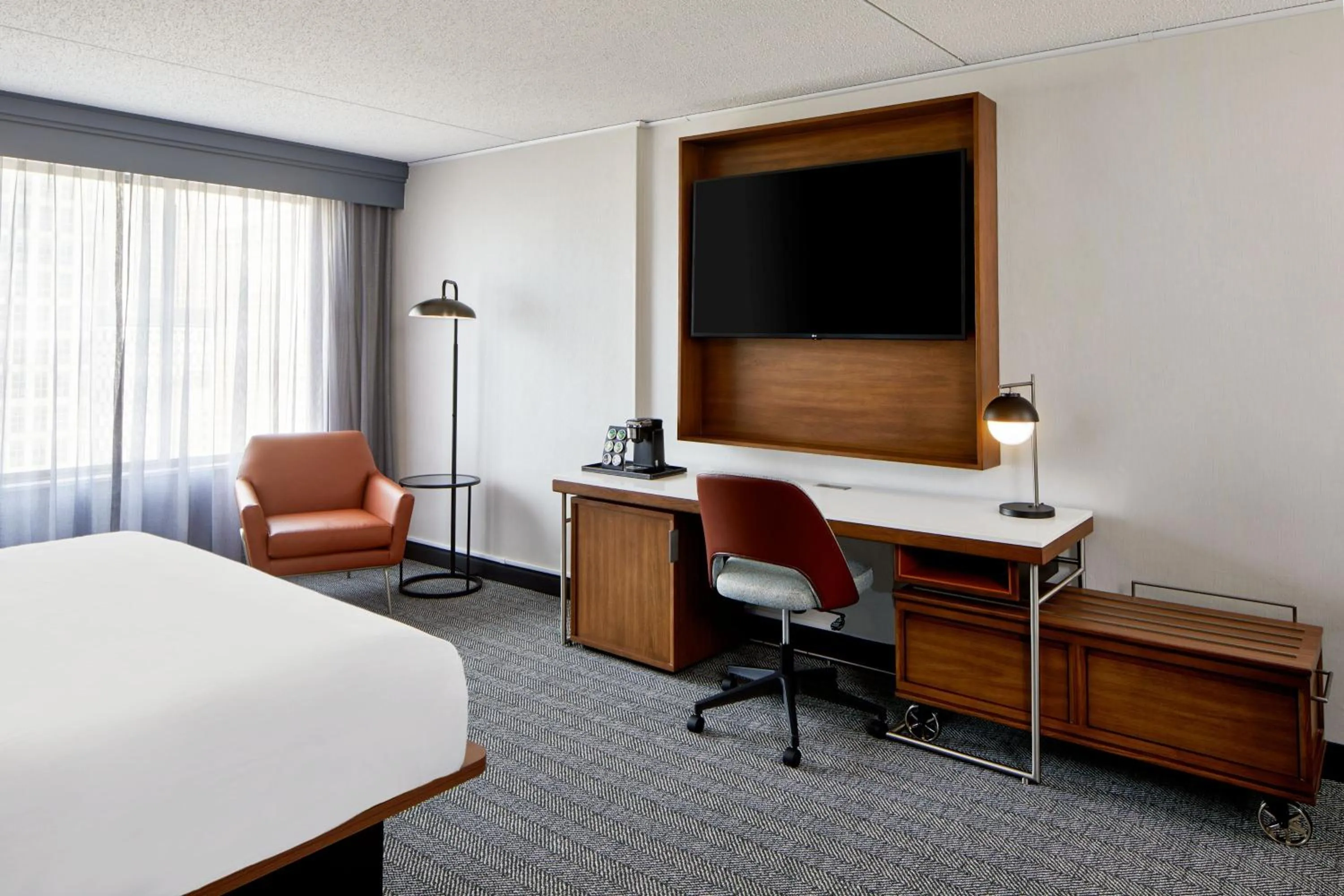 Photo of the whole room in Courtyard by Marriott Detroit Downtown