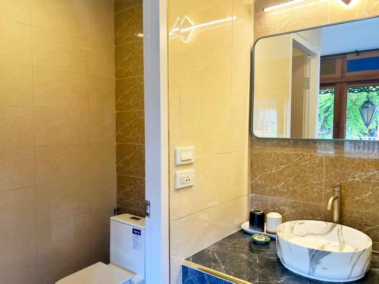 Bathroom in Pao Come Boutique House