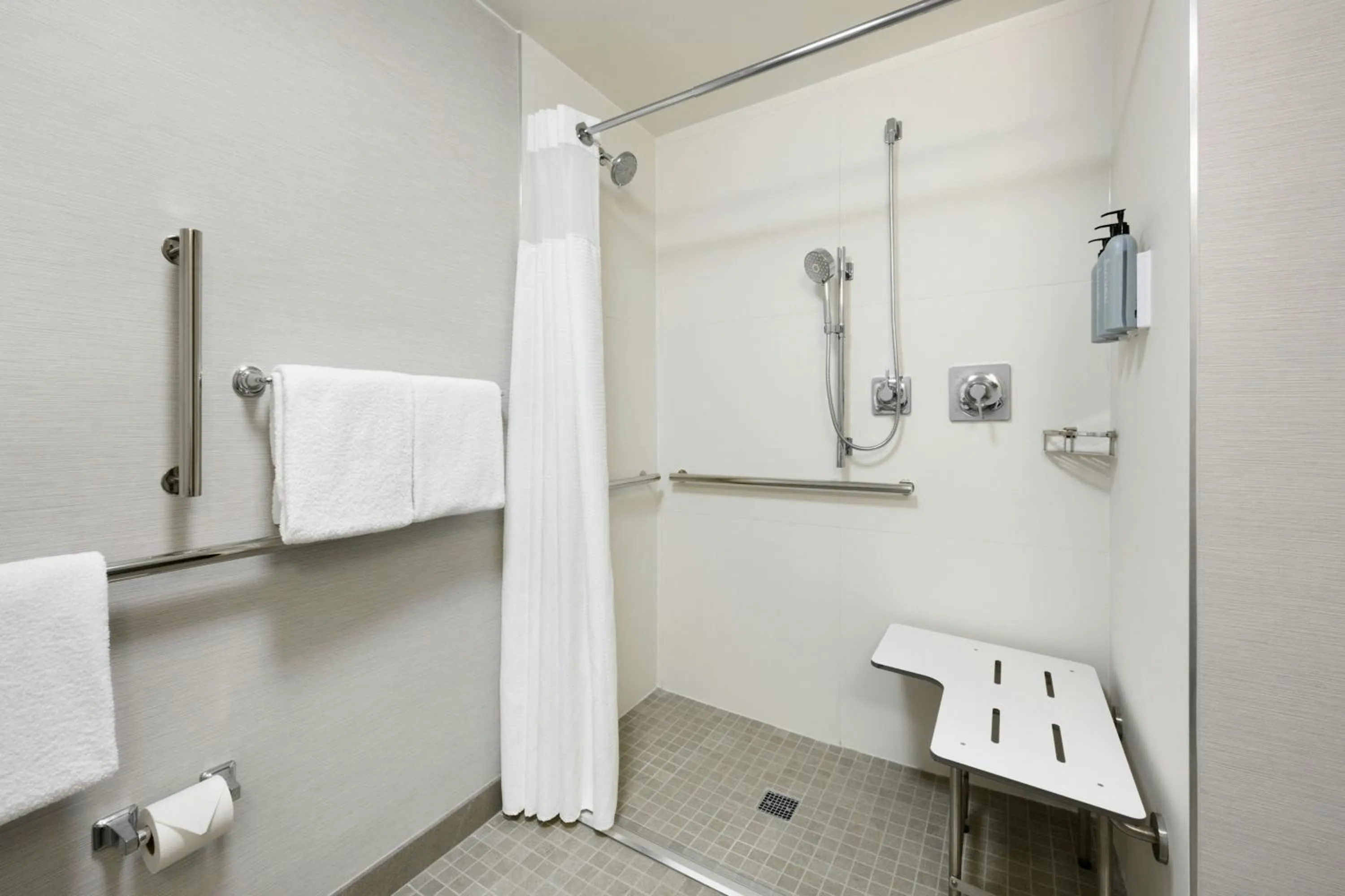 Bathroom in Courtyard by Marriott Mahwah