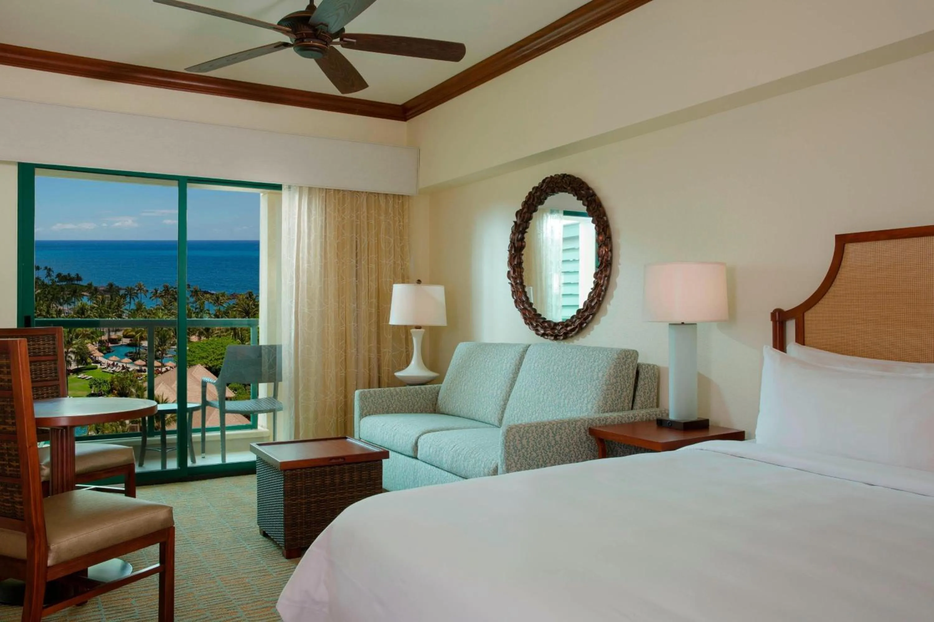 Bedroom, Bed in Marriott's Ko Olina Beach Club