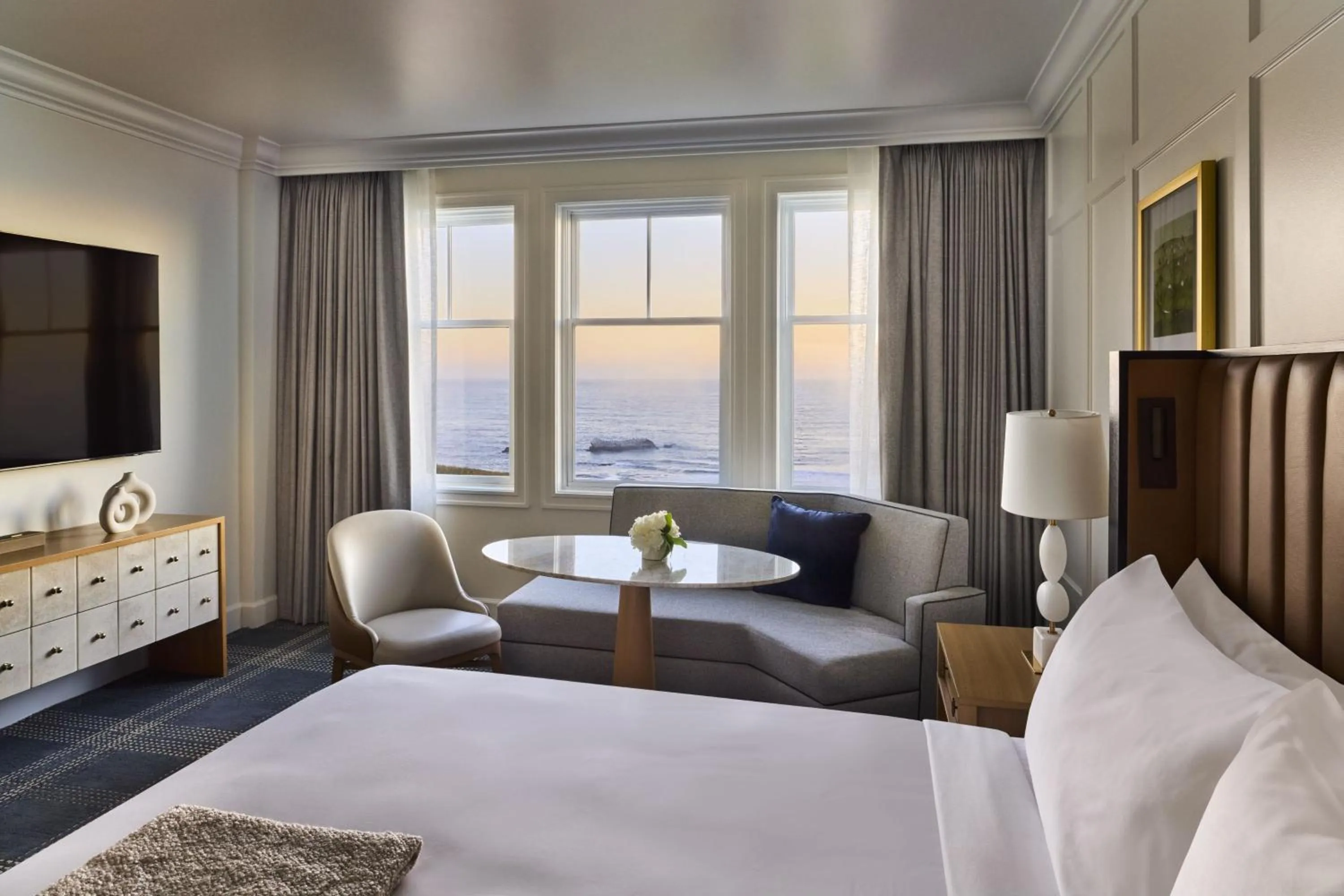 Photo of the whole room, Bed in The Ritz-Carlton, Half Moon Bay