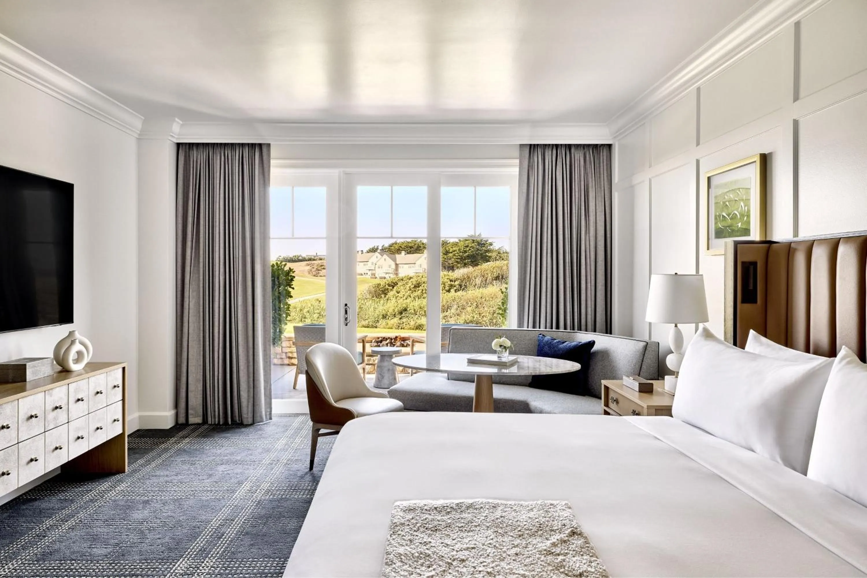 Photo of the whole room, Bed in The Ritz-Carlton, Half Moon Bay