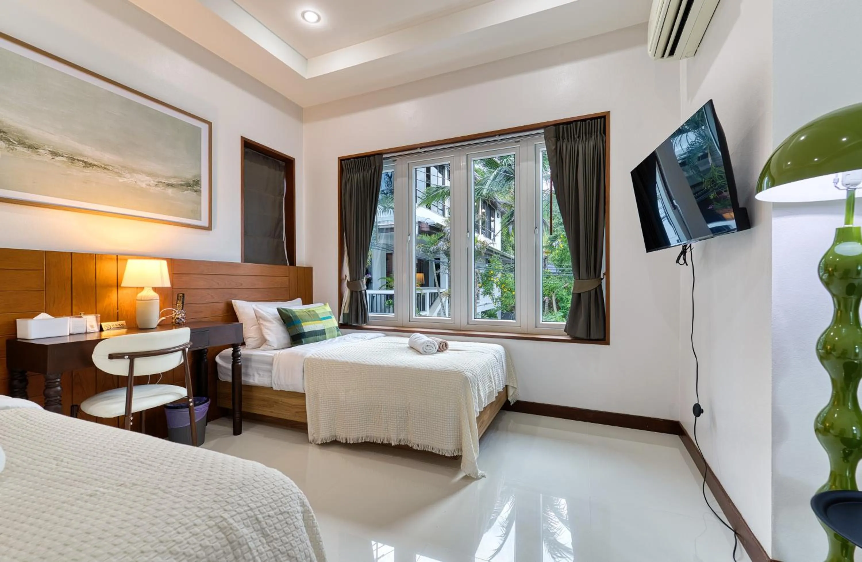 Bed in Surisa Seaview Pool Villas