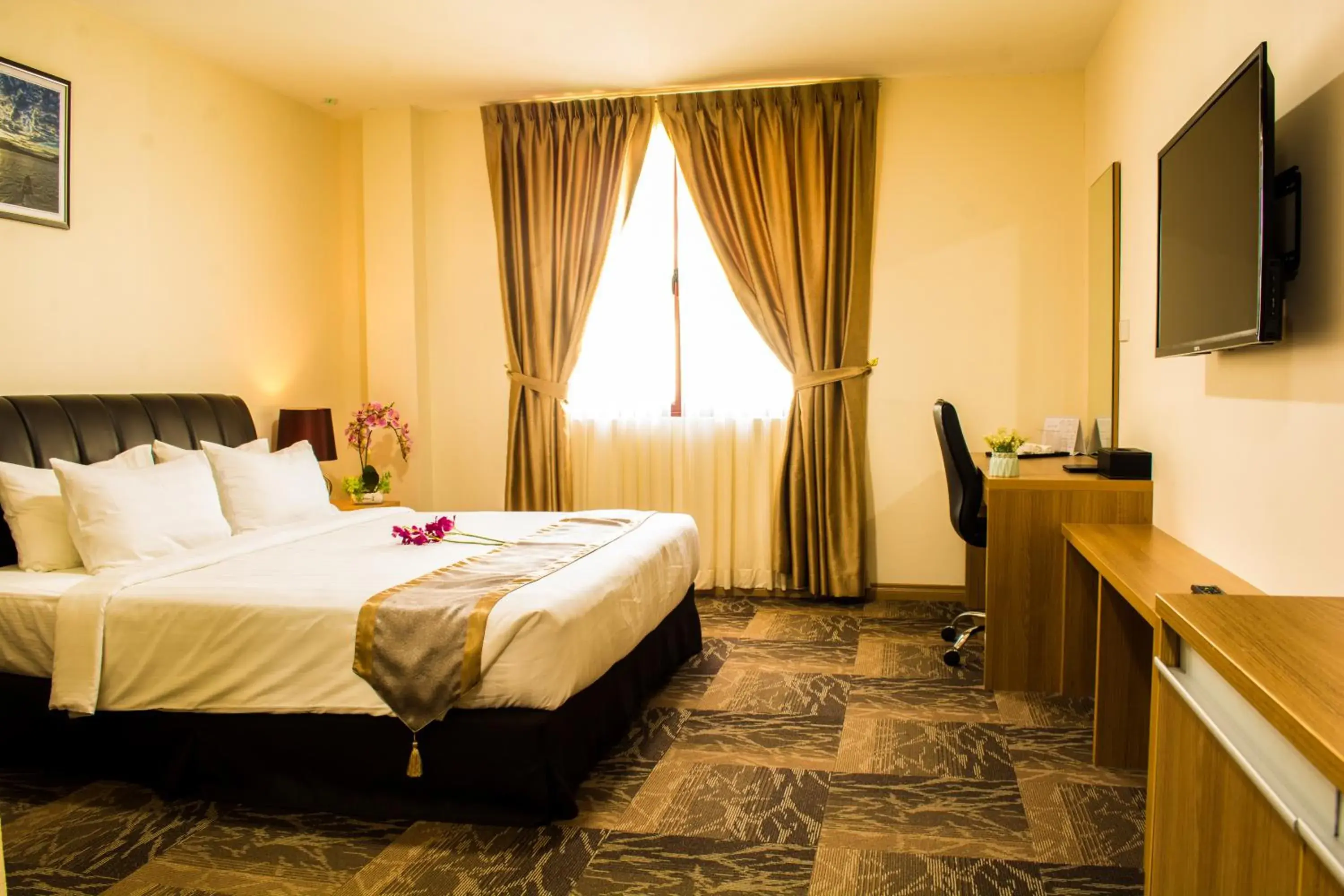 Deluxe King Room in Al Afiah Hotel Deluxe King Room in Al Afiah Hotel