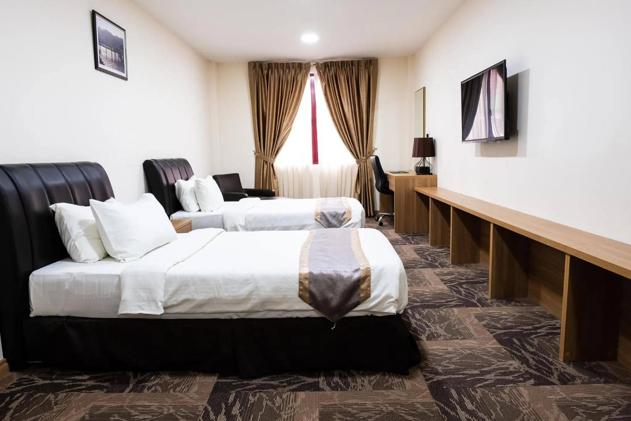 Quiet street view, Bed in Al Afiah Hotel