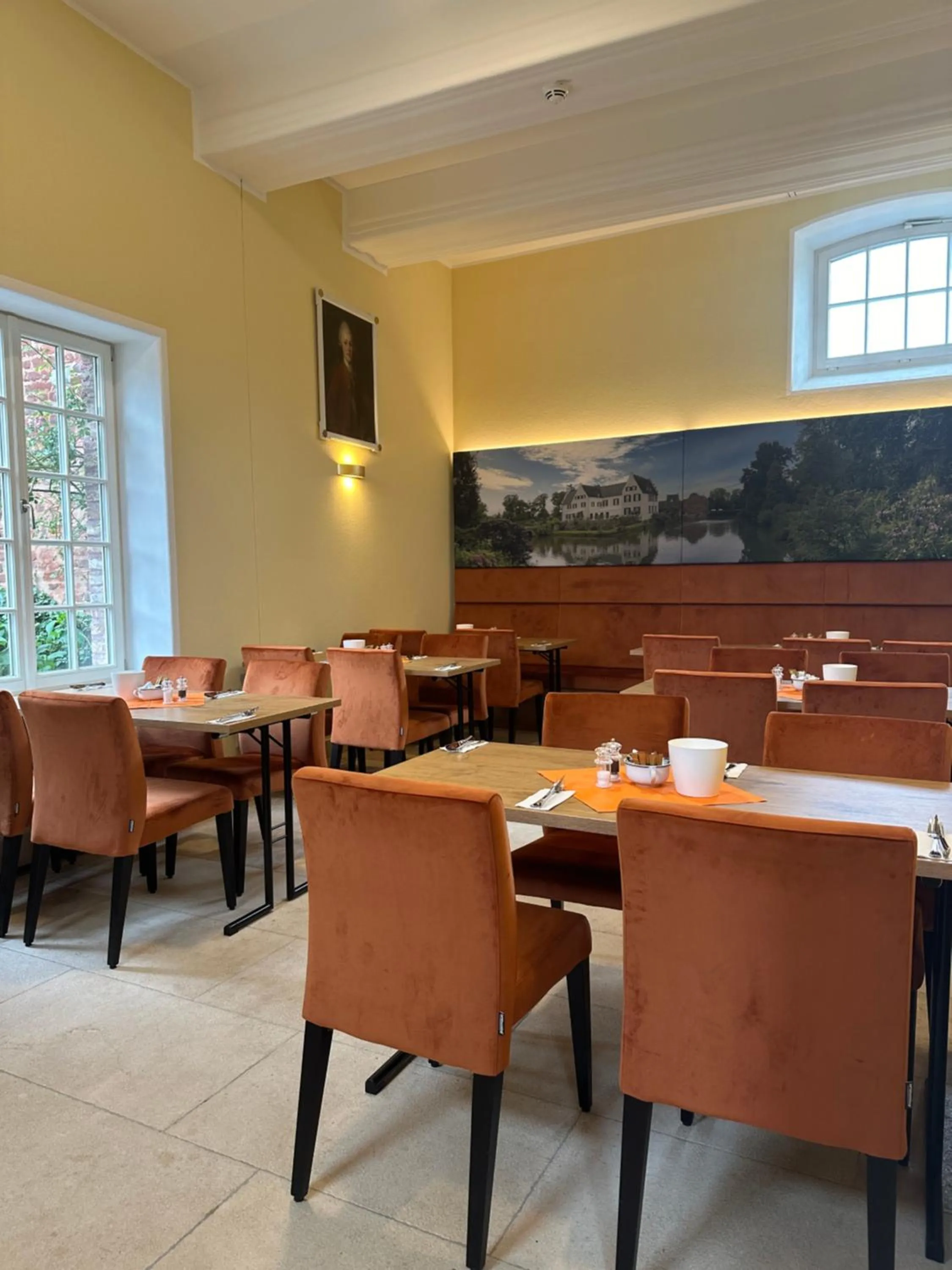 Breakfast in Burg Heimerzheim