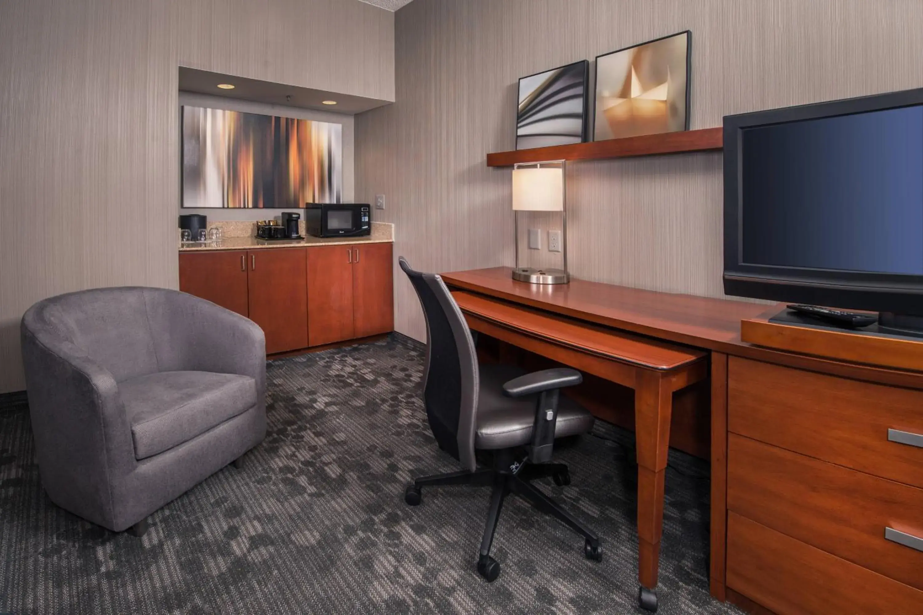 Suite, 2 Double, Sofa bed in Courtyard by Marriott Dulles Airport Chantilly Suite, 2 Double, Sofa bed in Courtyard by Marriott Dulles Airport Chantilly
