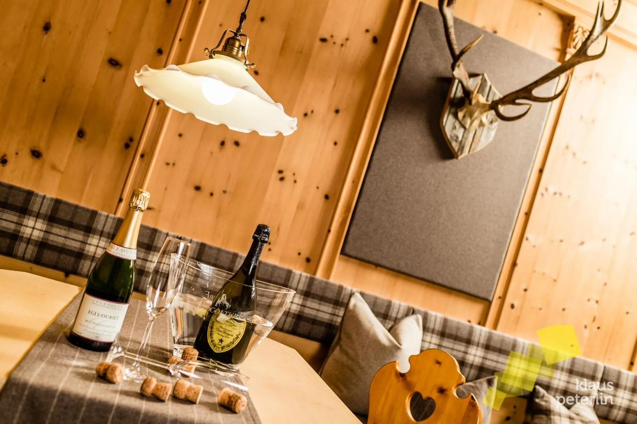 Communal lounge/ TV room in Hotel Touring Dolomites