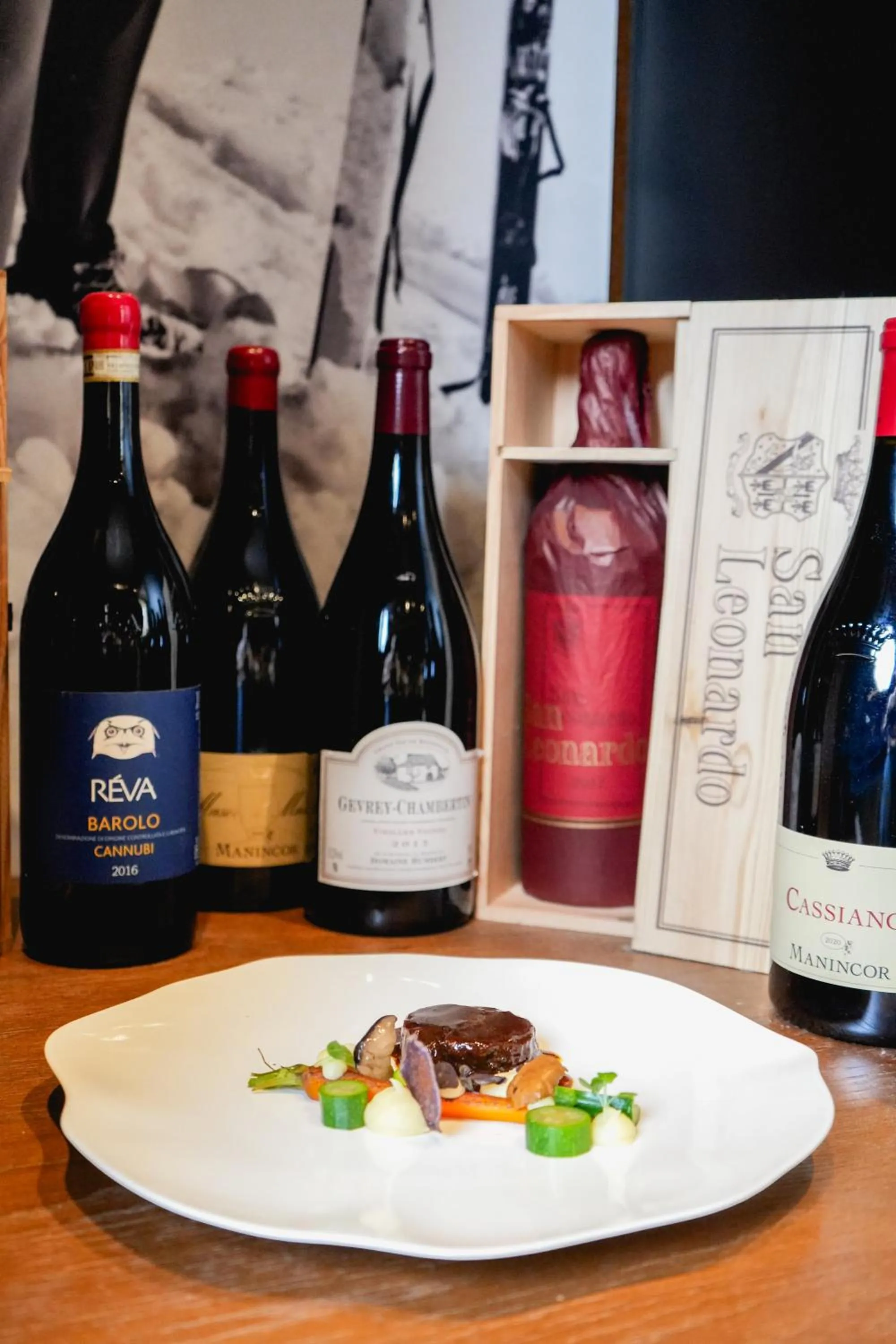 Lounge or bar in Hotel Touring Dolomites