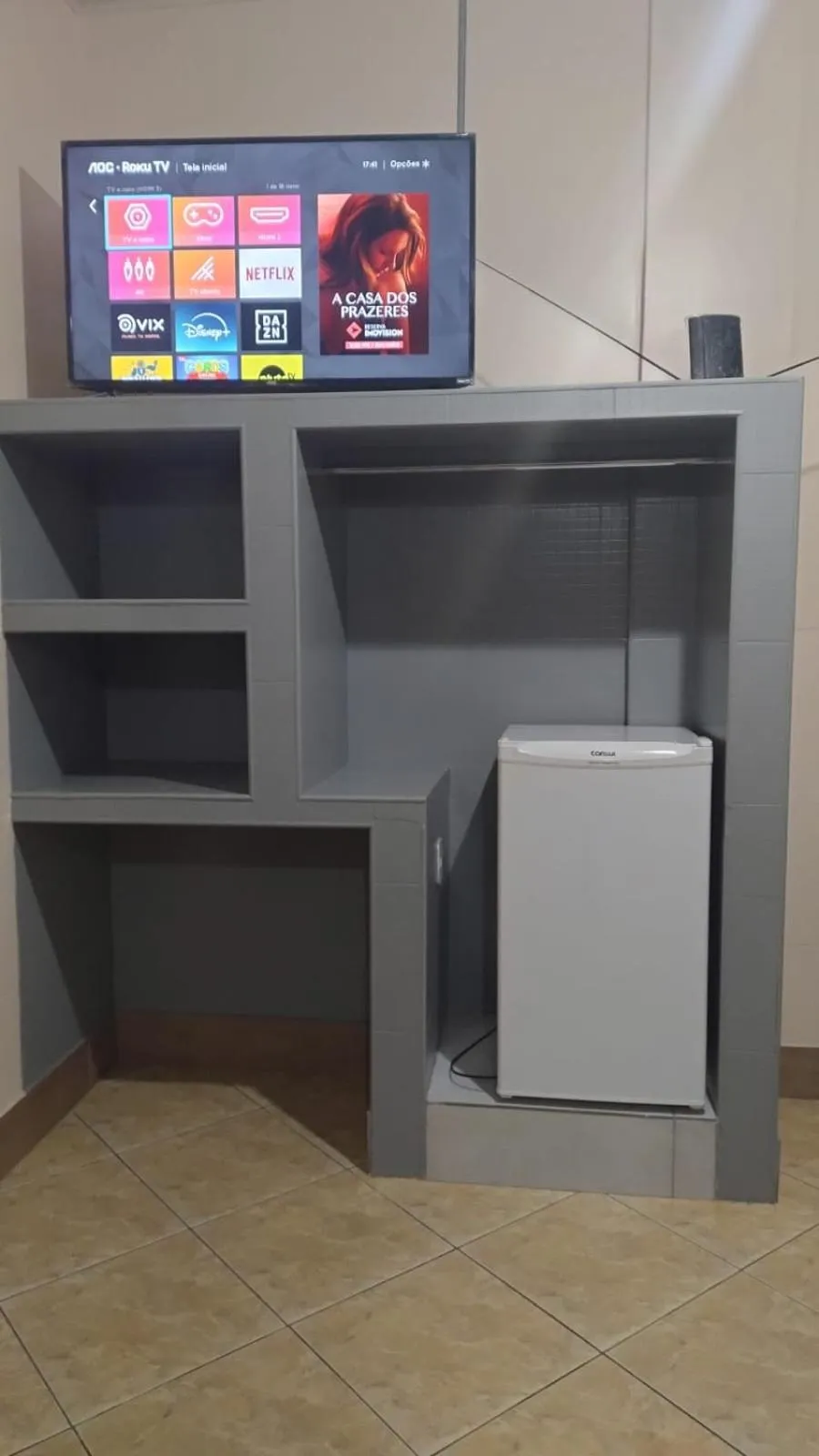 TV and multimedia in Hotel Val-de-Cans Aeroporto