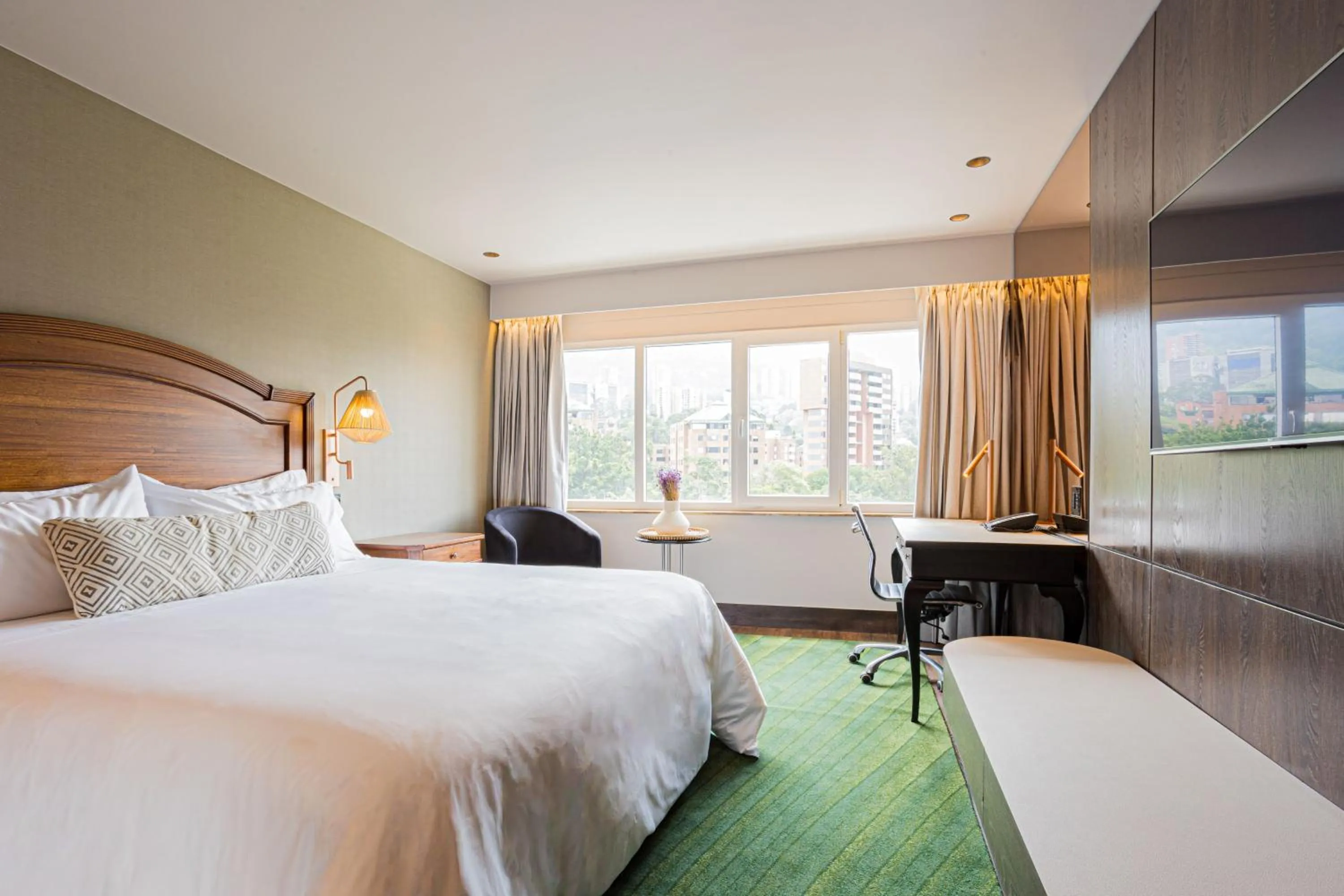 Bedroom, Bed in InterContinental Medellin - Movich by IHG